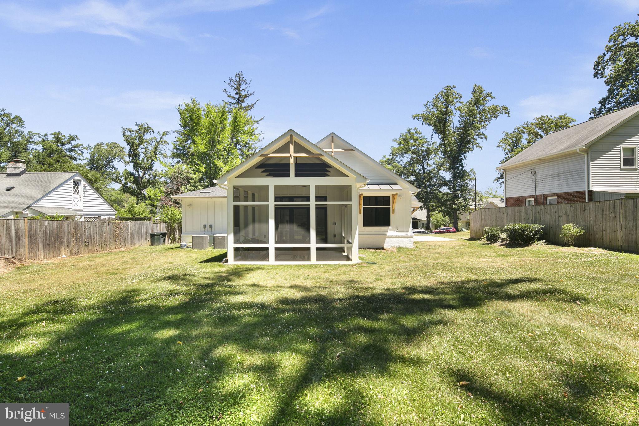 POPLAR HEIGHTS - Residential