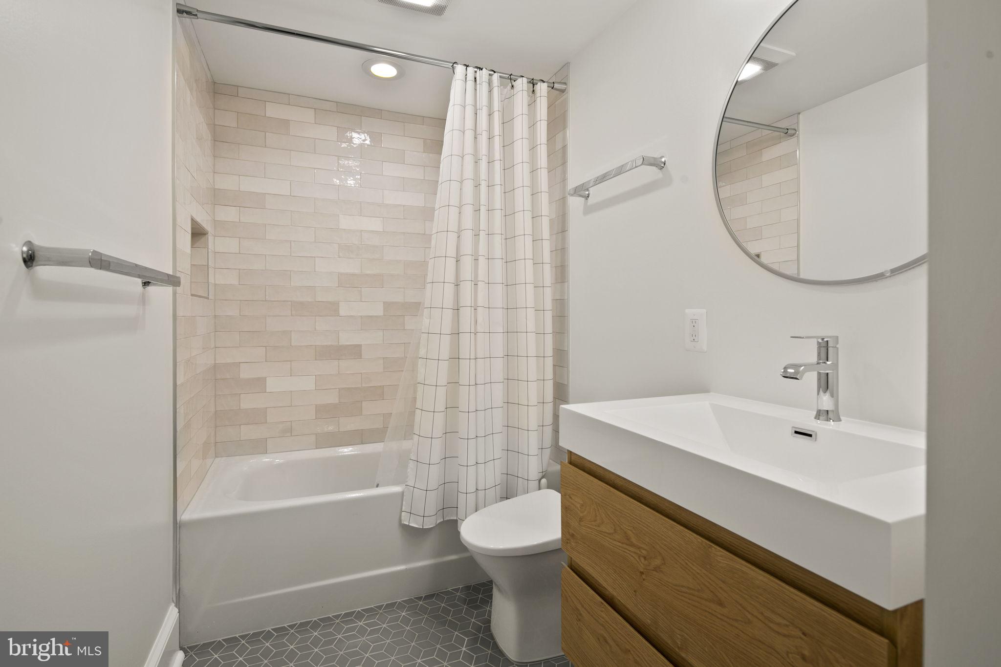 POPLAR HEIGHTS - Residential