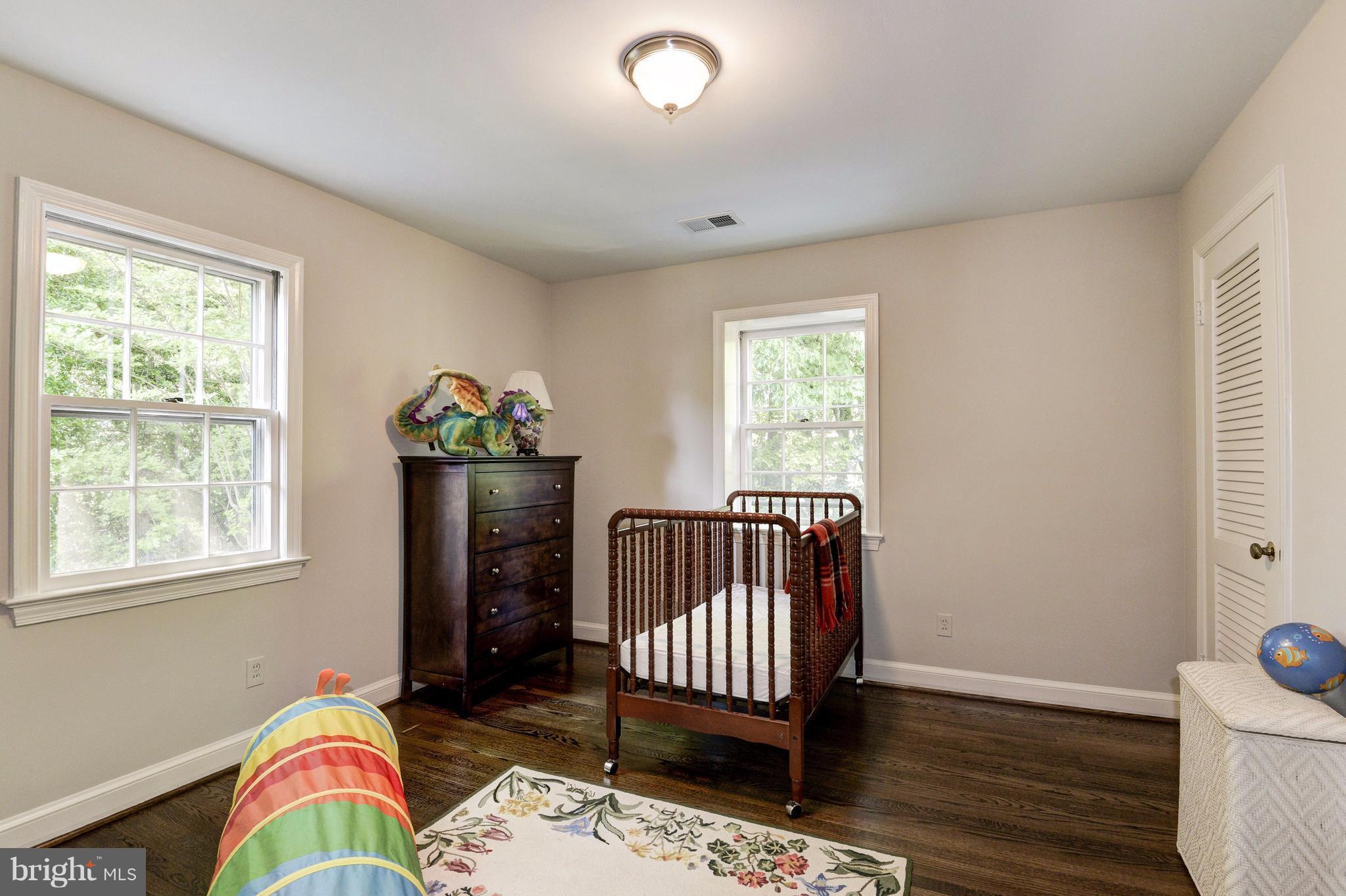 BRADLEY HILLS - Residential