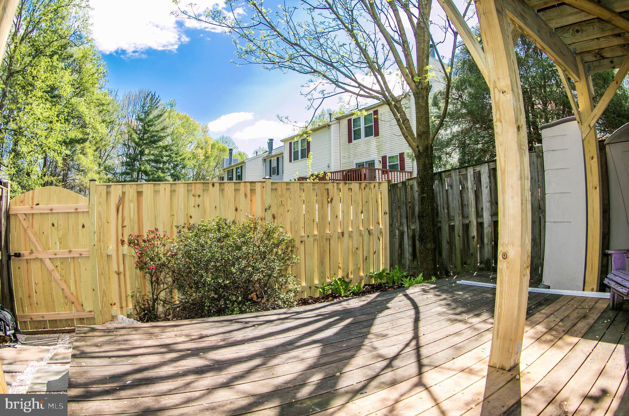 LONDON COMMONS - Residential