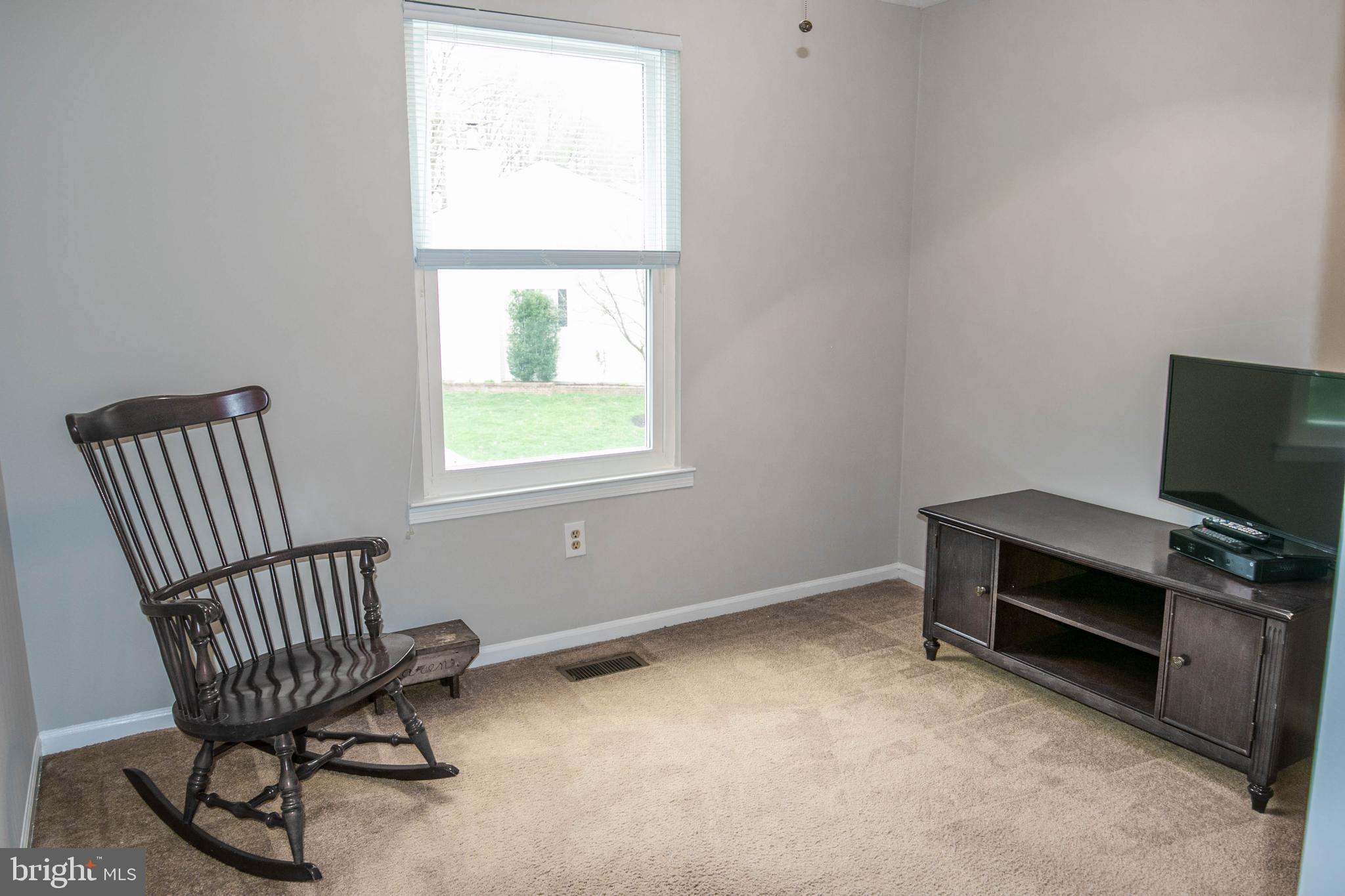 LONDON COMMONS - Residential