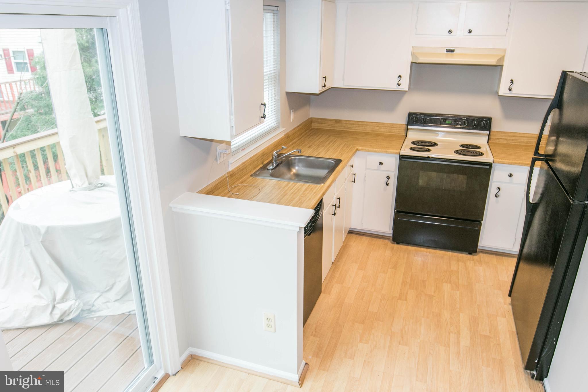 LONDON COMMONS - Residential