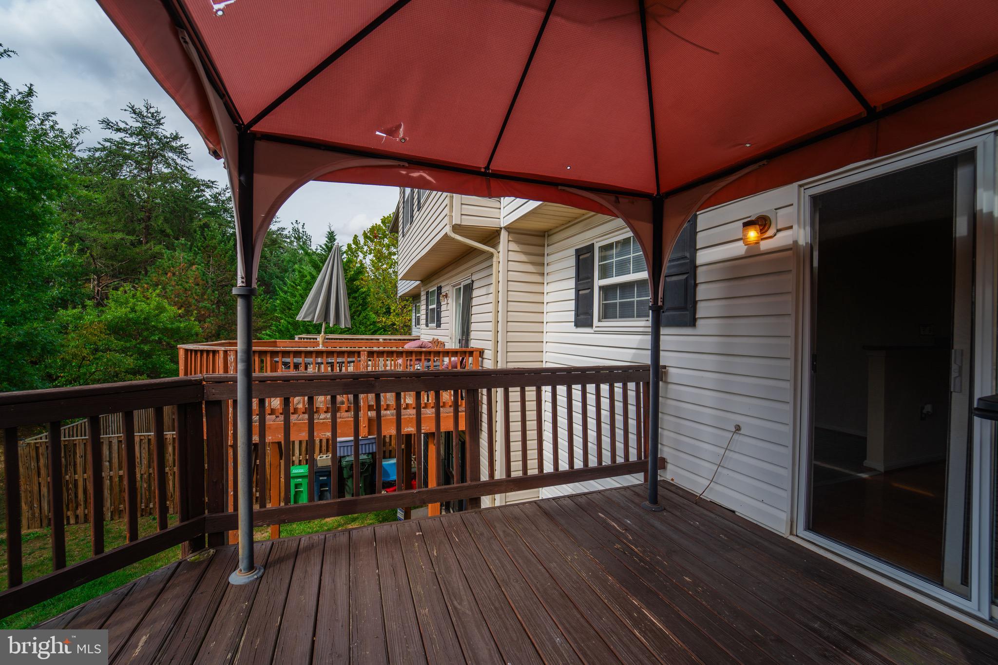 COLONY SQUARE - Residential