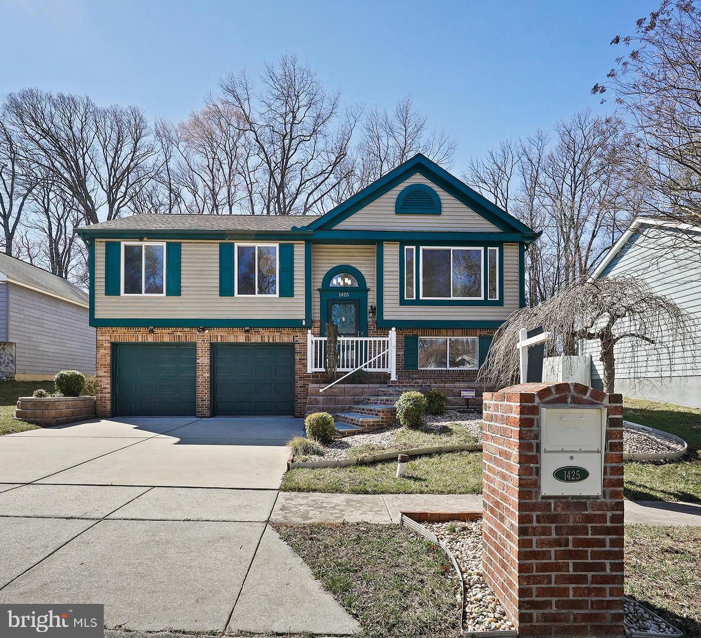 HARMANS WOODS - Residential