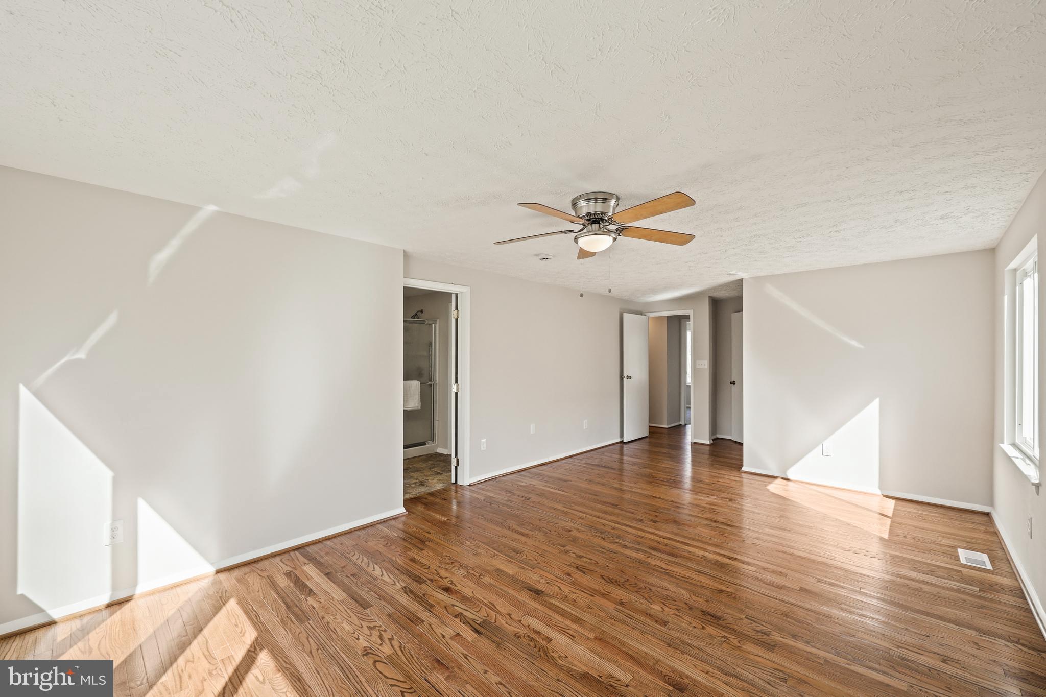 HARMANS WOODS - Residential