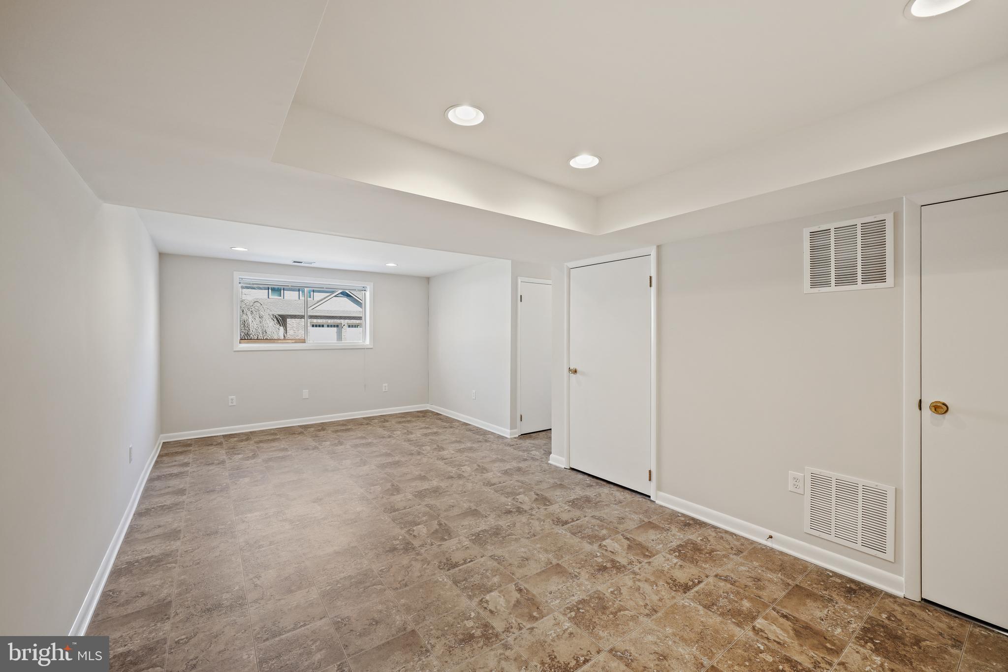 HARMANS WOODS - Residential