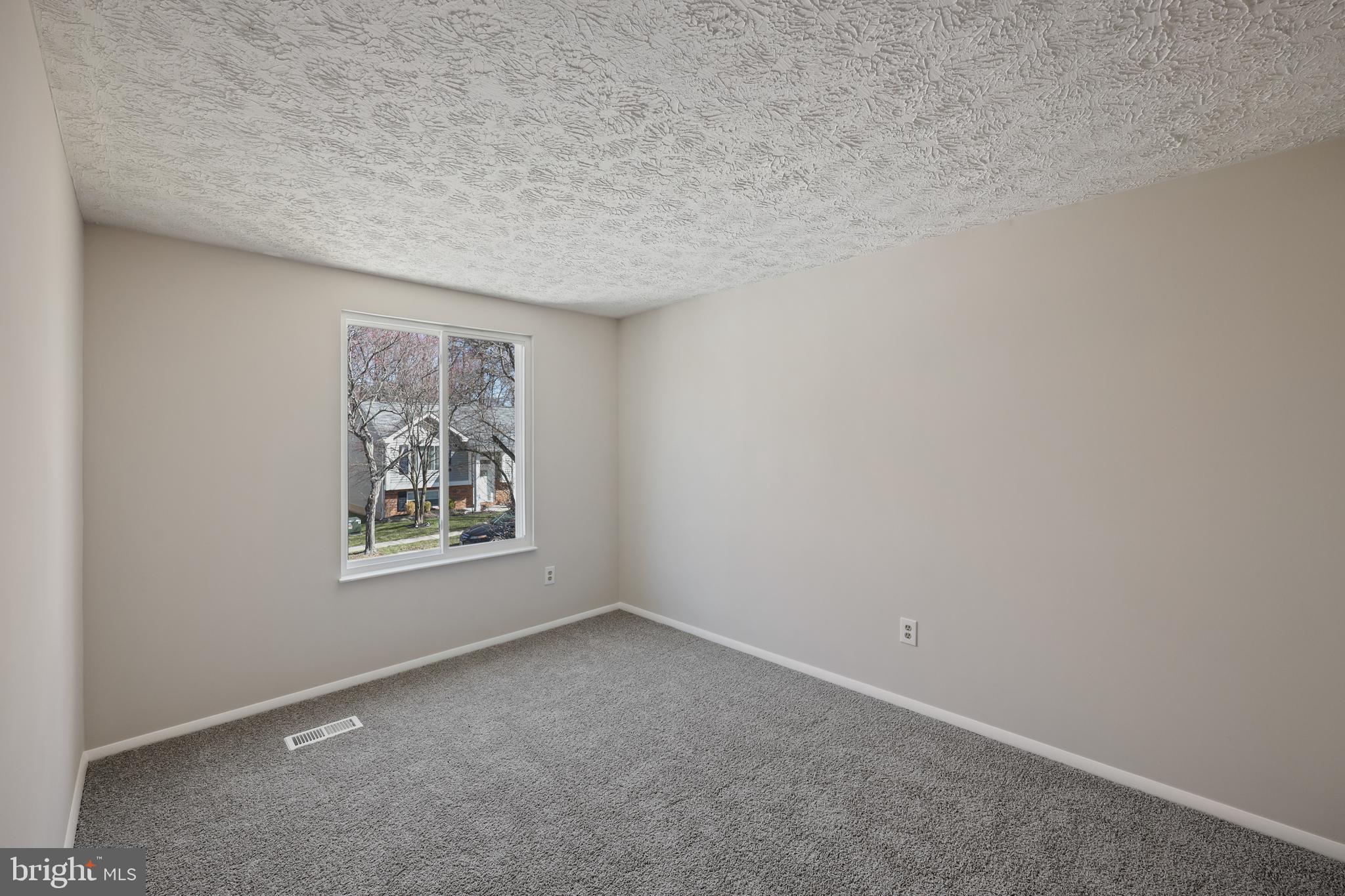 HARMANS WOODS - Residential