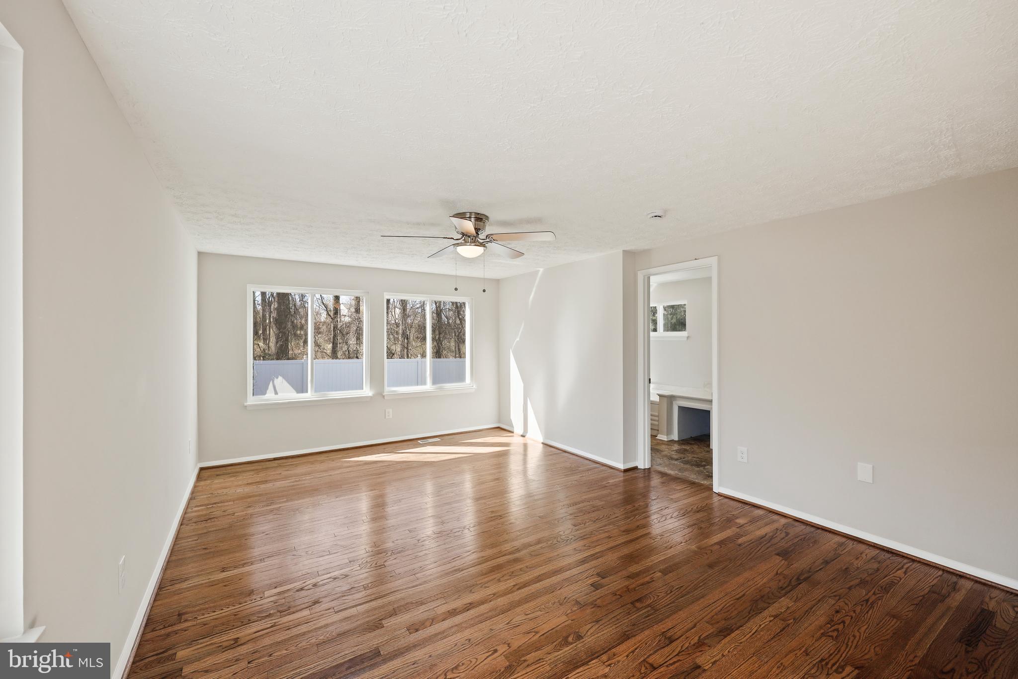 HARMANS WOODS - Residential