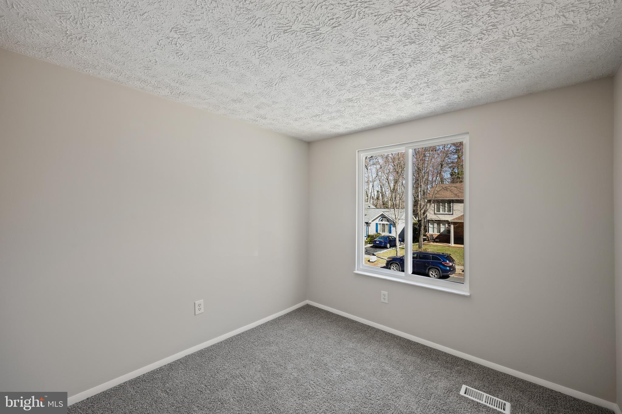 HARMANS WOODS - Residential