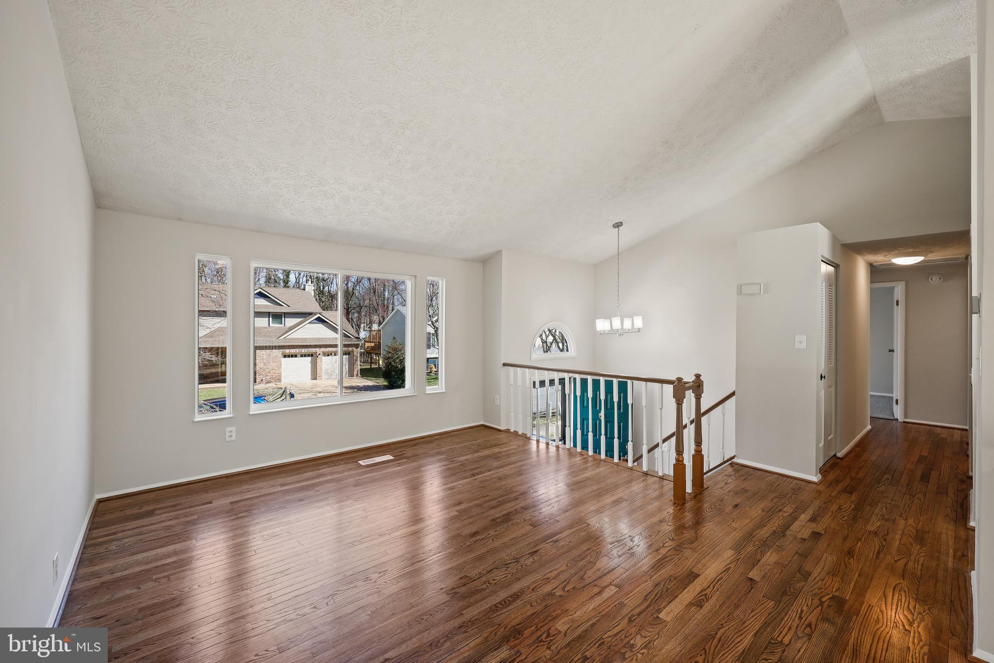 HARMANS WOODS - Residential