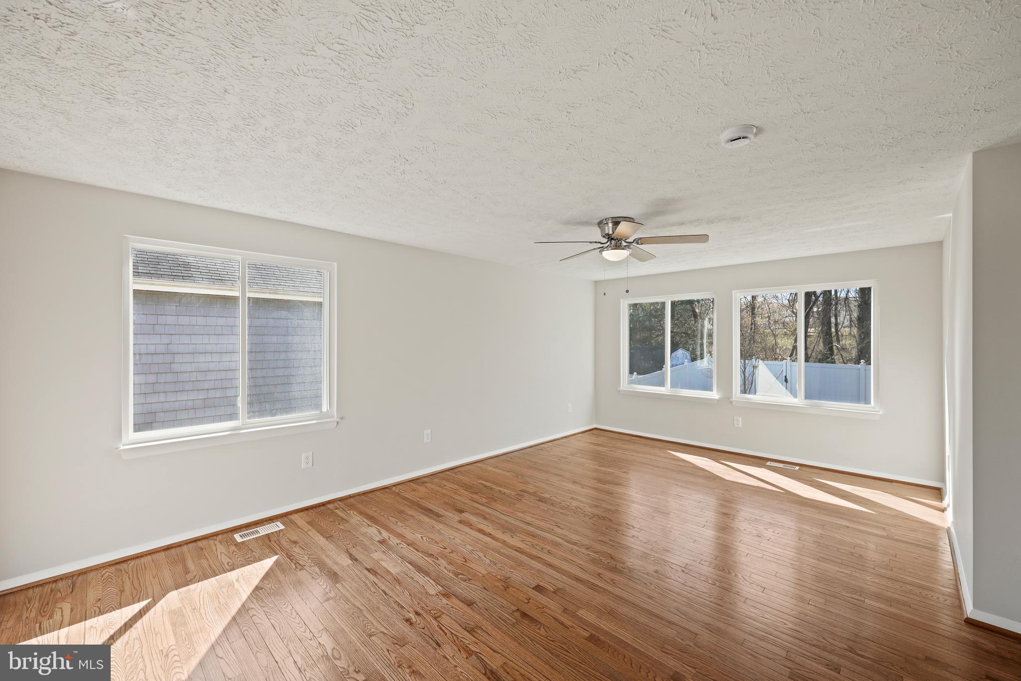 HARMANS WOODS - Residential