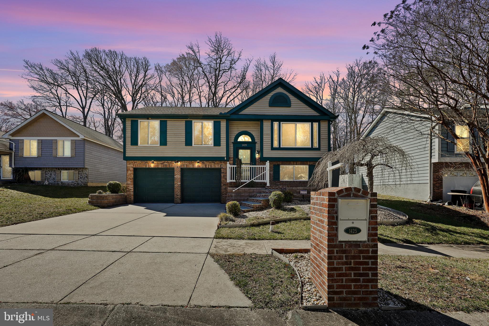 HARMANS WOODS - Residential