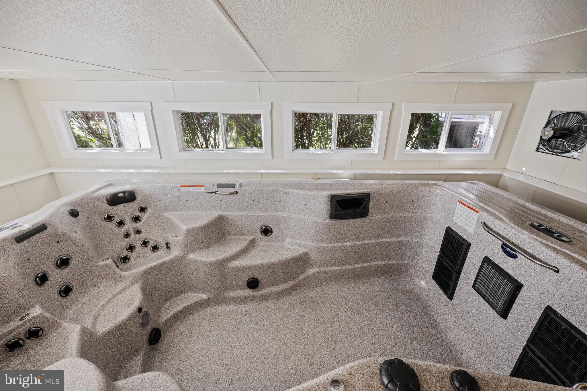 HARMANS WOODS - Residential