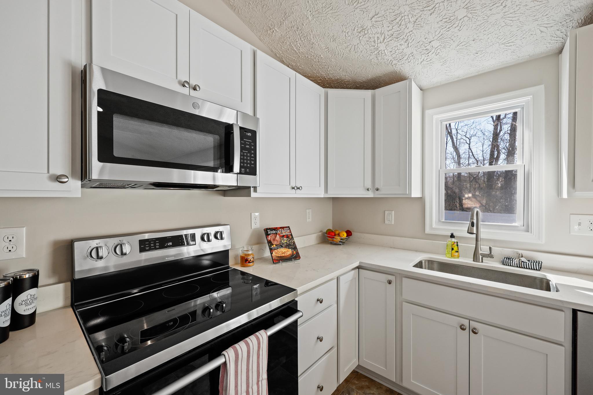 HARMANS WOODS - Residential