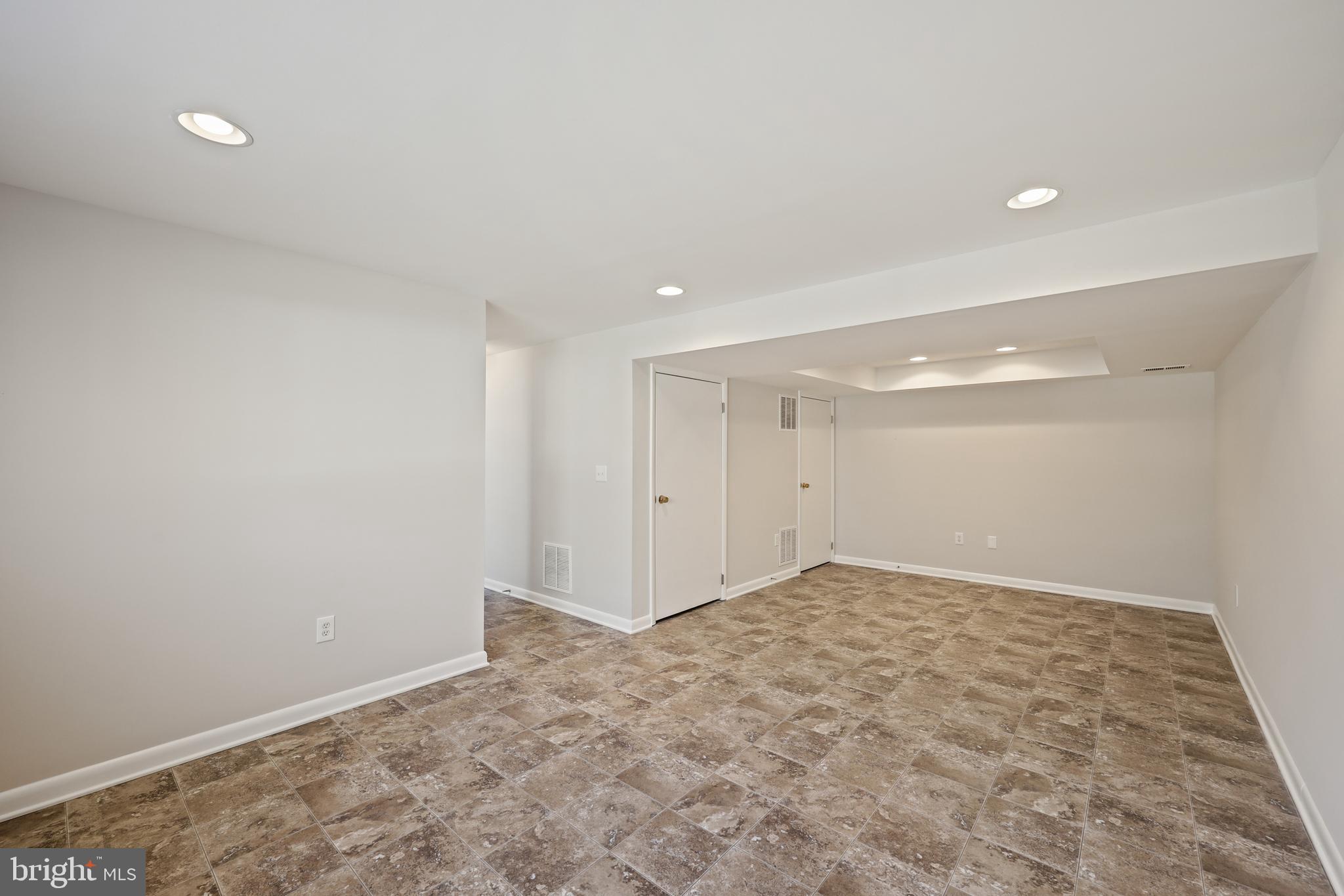 HARMANS WOODS - Residential