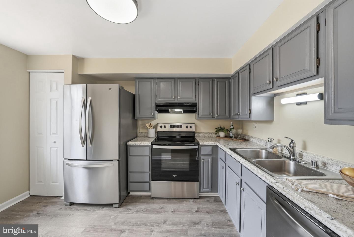 7619 NUTWOOD COURT