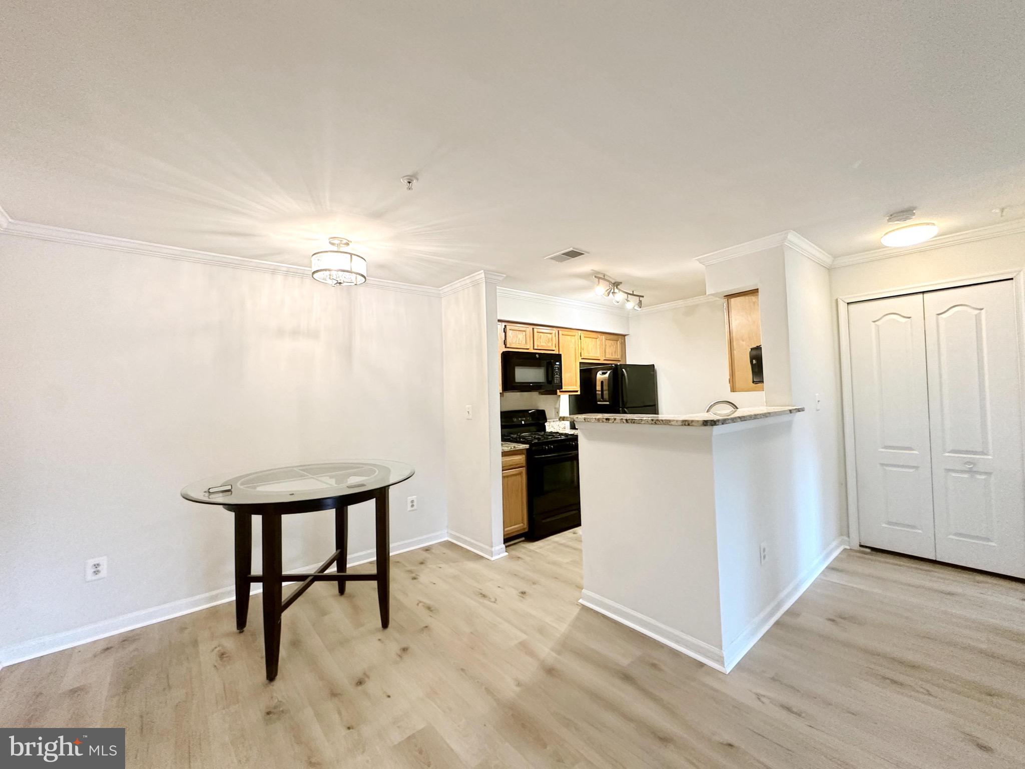 8961 TOWN CENTER CIRCLE 1-203