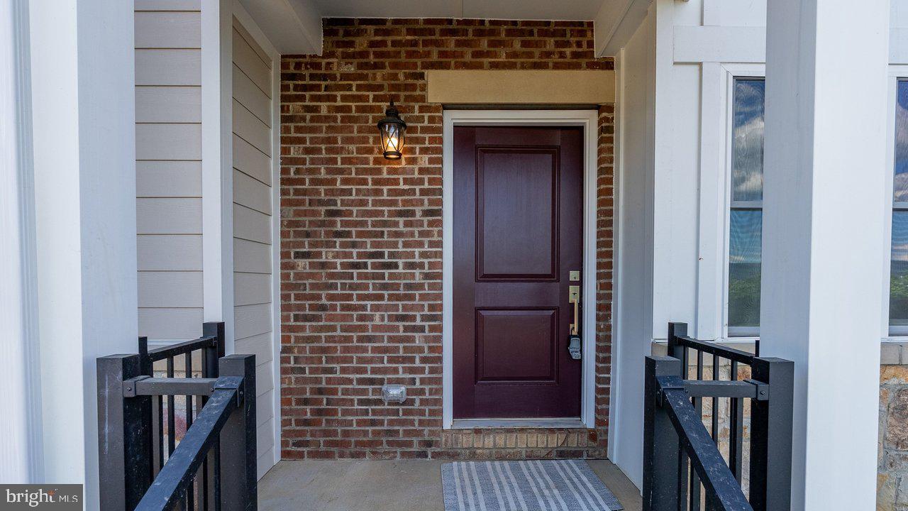 972 ORCHARD RIDGE PLACE 102B