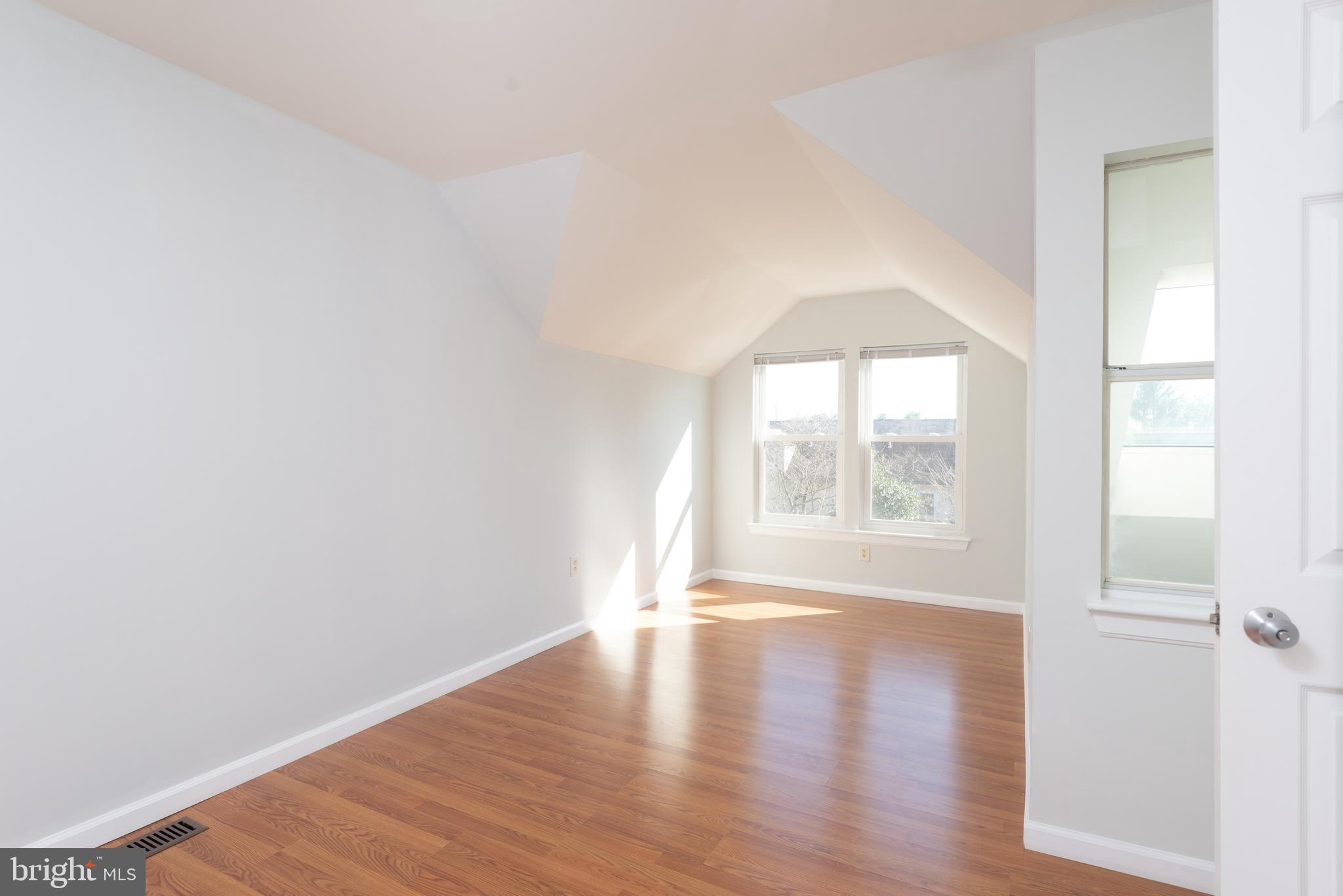 POTOMAC MEADOWS - Residential