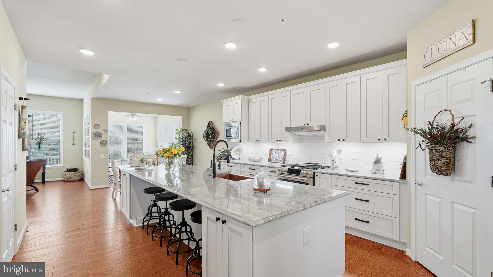 5909 AVERY POINT DRIVE