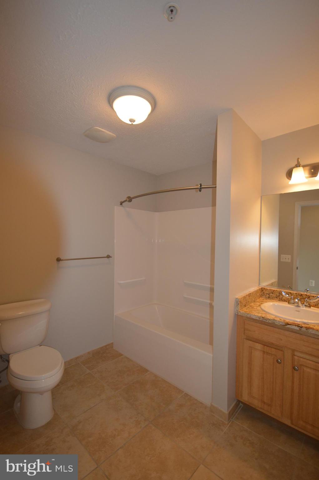 THE CORNERS - Residential Lease