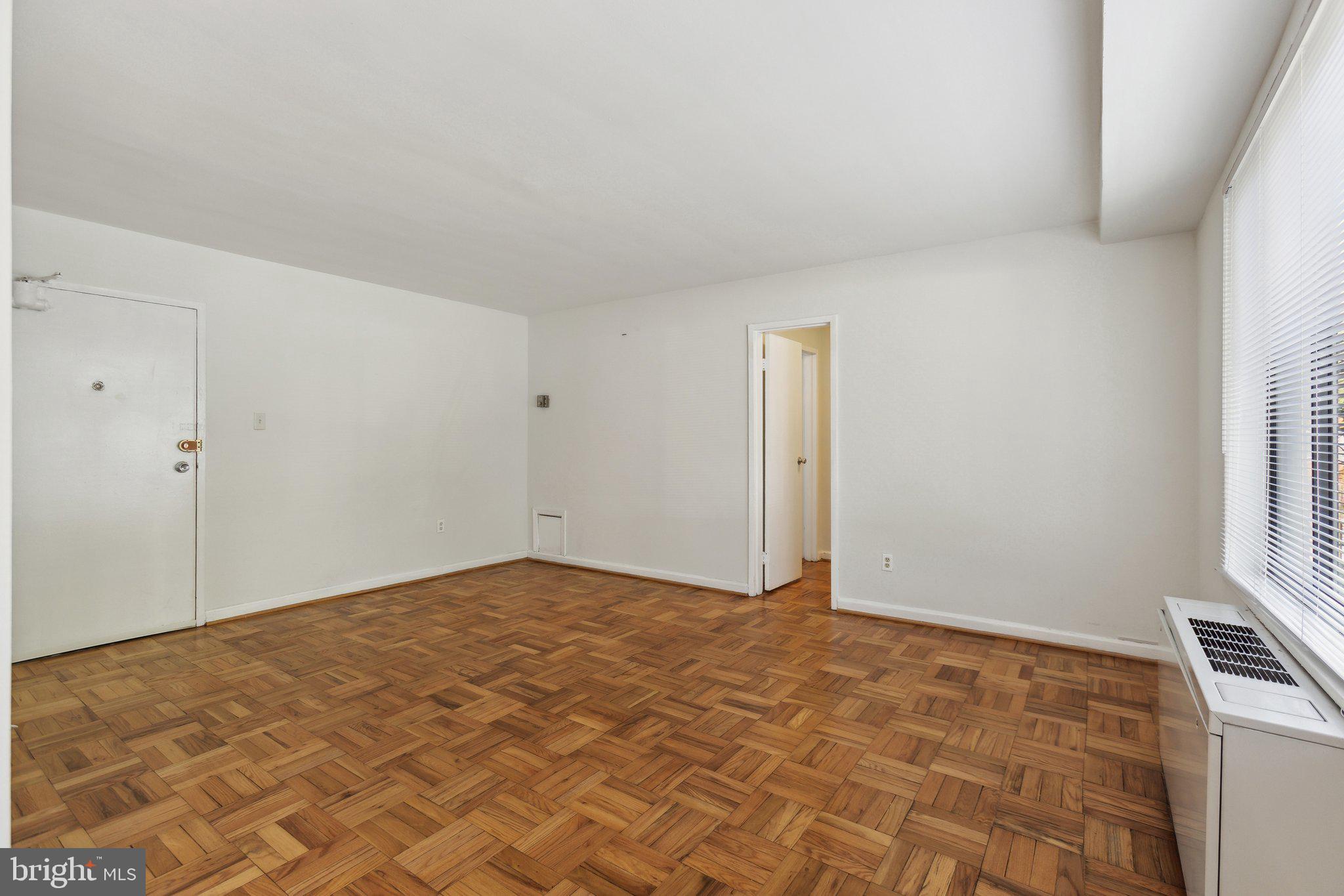 5112 MACARTHUR BOULEVARD NW 104