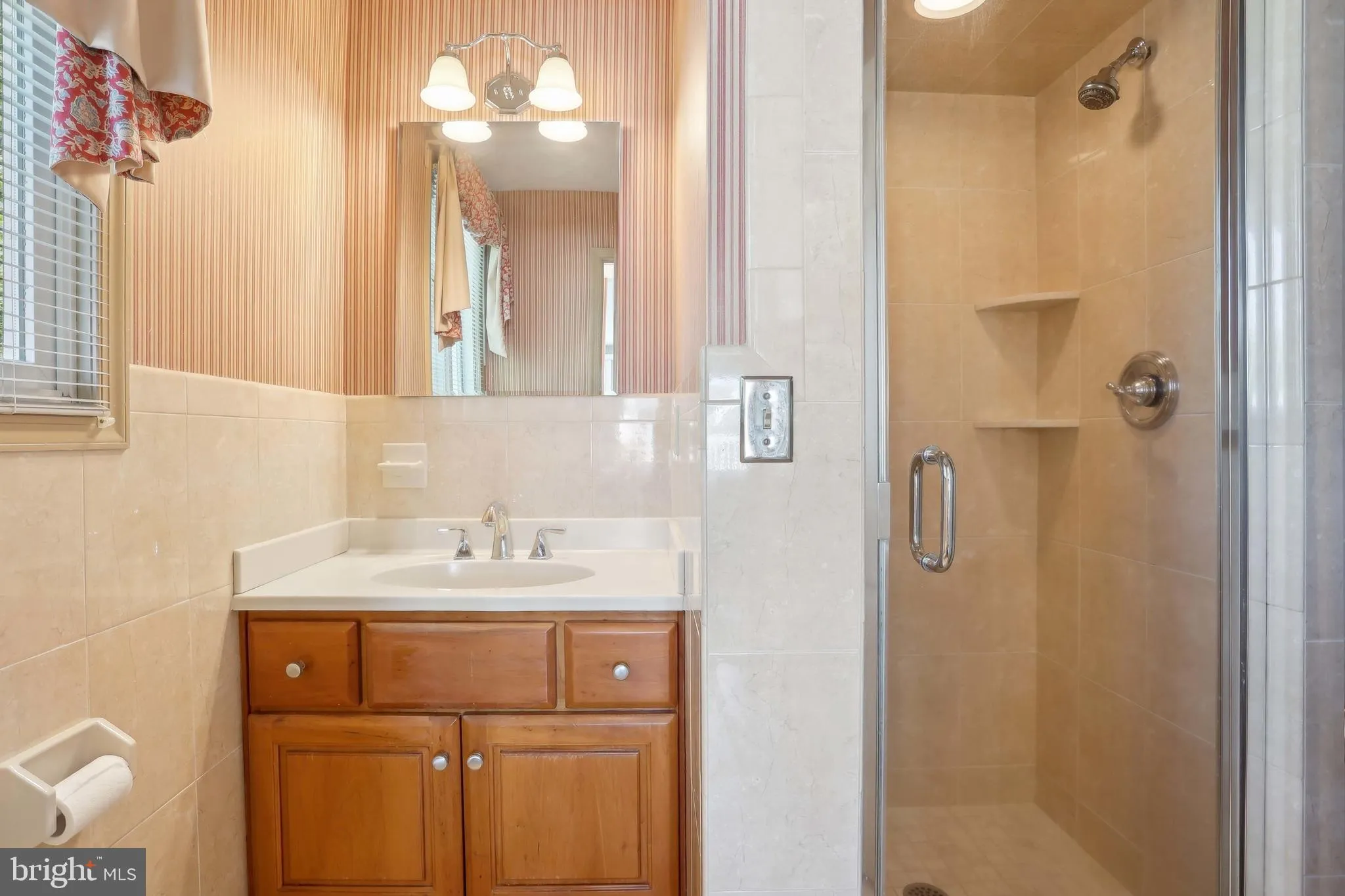 Millville, New Jersey 08332, United States, 5 Bedrooms Bedrooms, ,4 BathroomsBathrooms,Residential,Active,129272