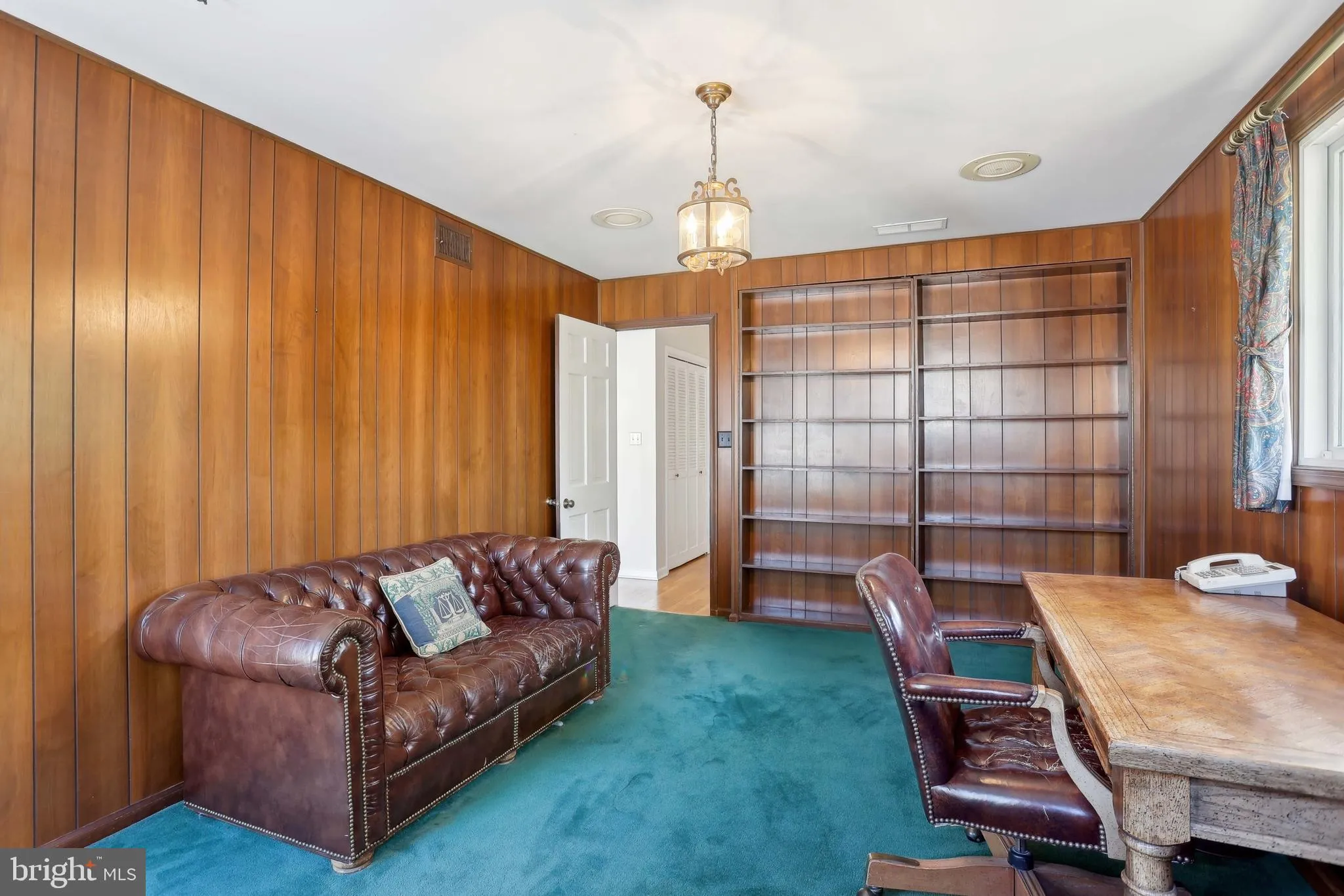 Millville, New Jersey 08332, United States, 5 Bedrooms Bedrooms, ,4 BathroomsBathrooms,Residential,Active,129272