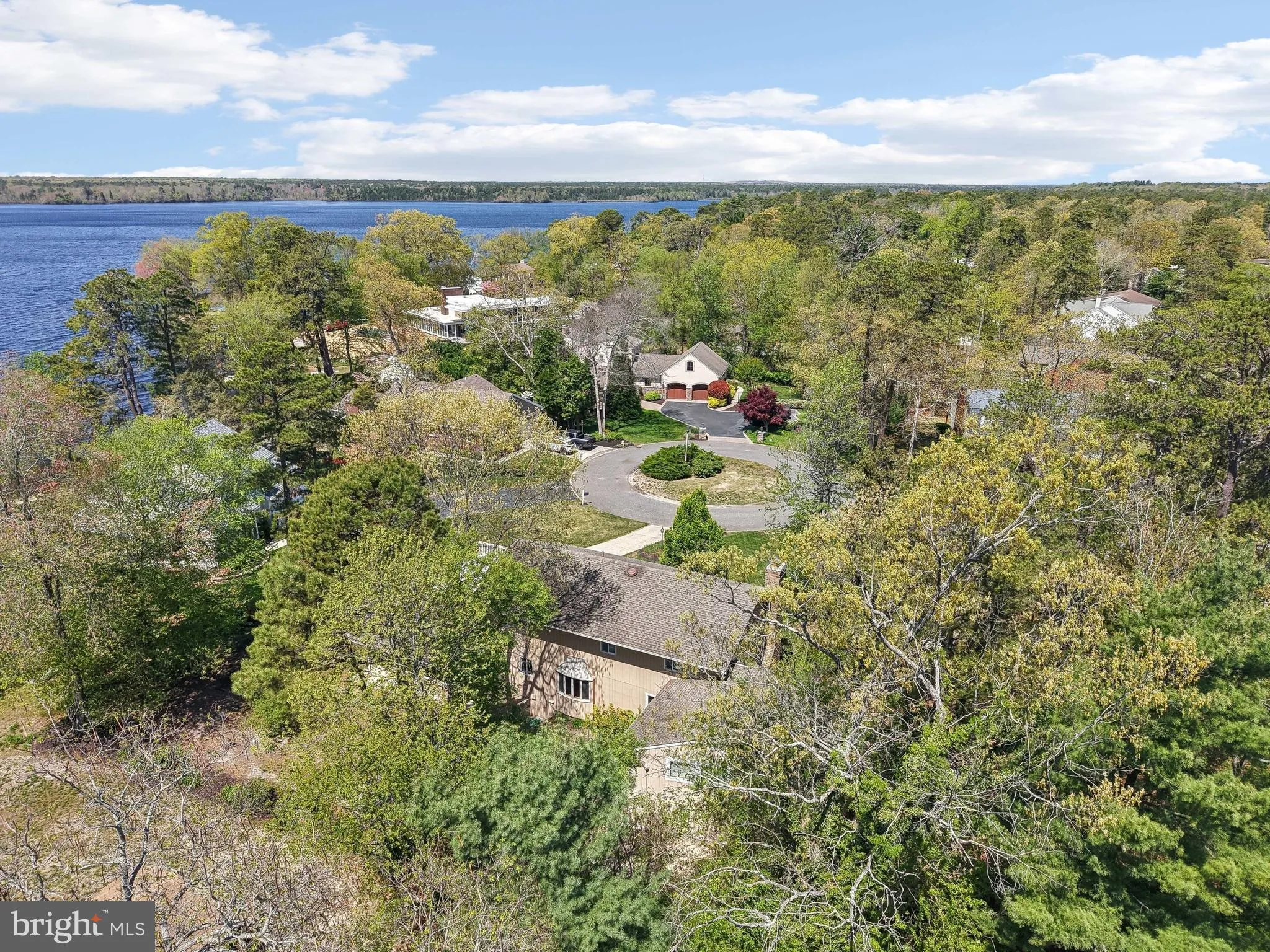 Millville, New Jersey 08332, United States, 5 Bedrooms Bedrooms, ,4 BathroomsBathrooms,Residential,Active,129272