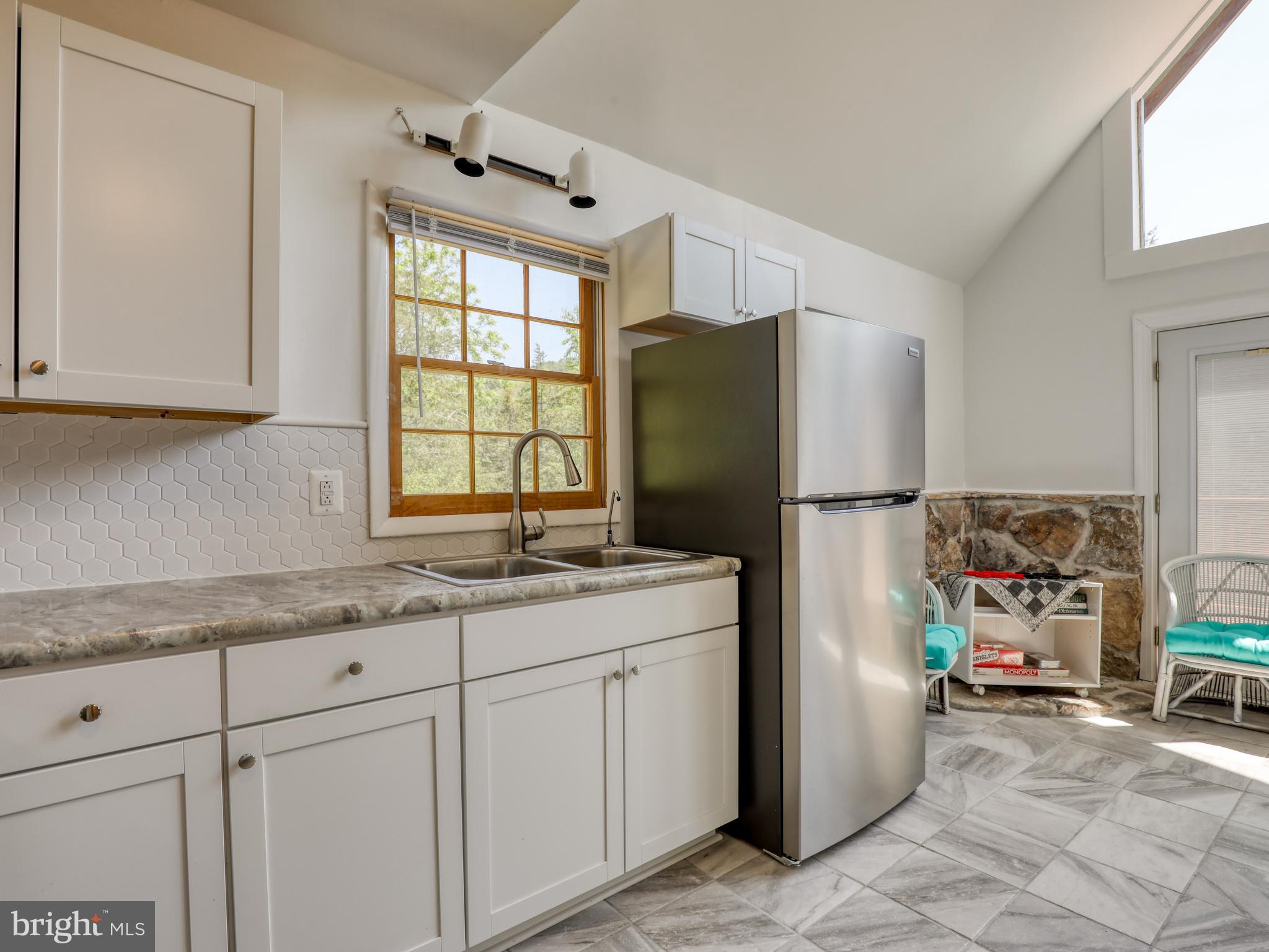 TROUT POND - Residential