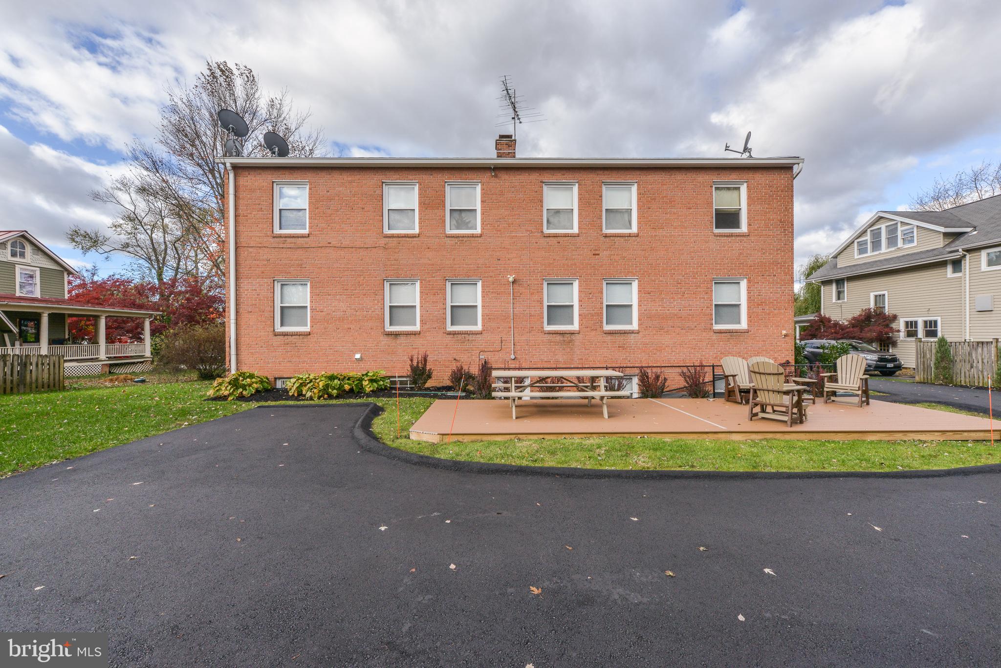 TOWN OF PURCELLVILLE - Residential Lease