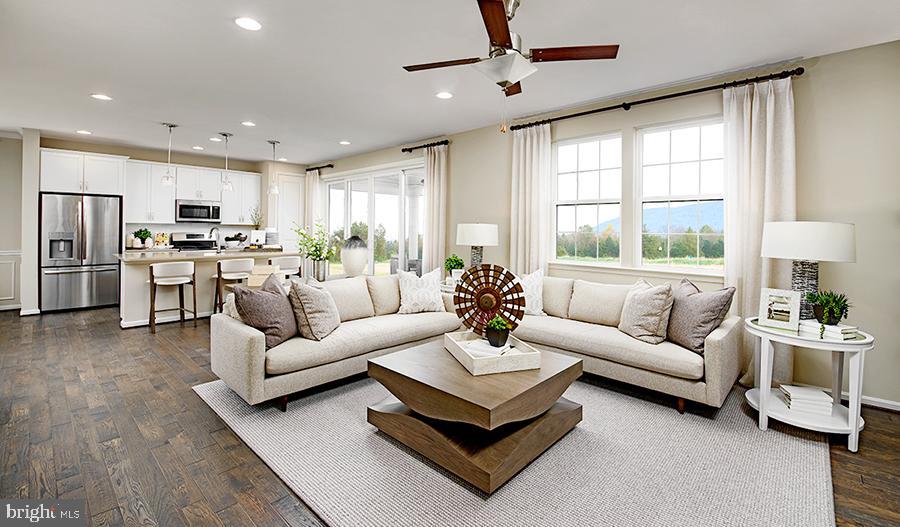 7114 BRAXTON COURT