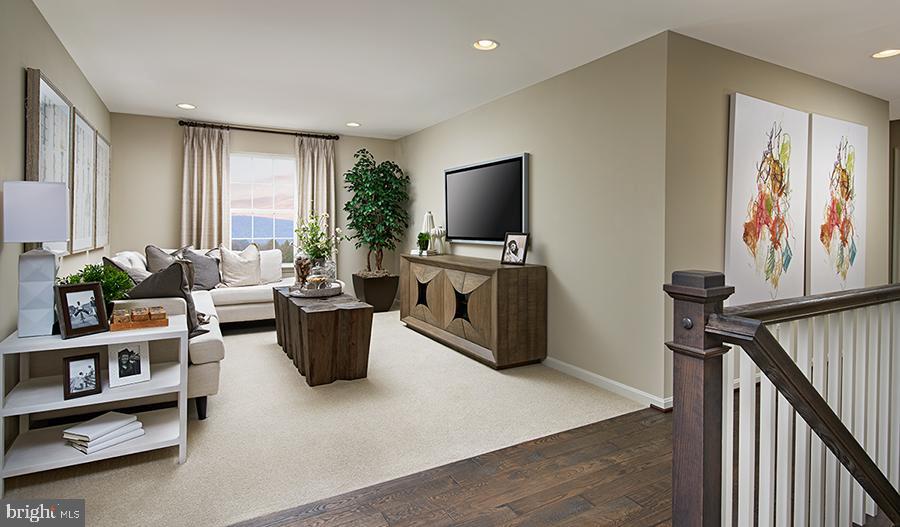 7114 BRAXTON COURT