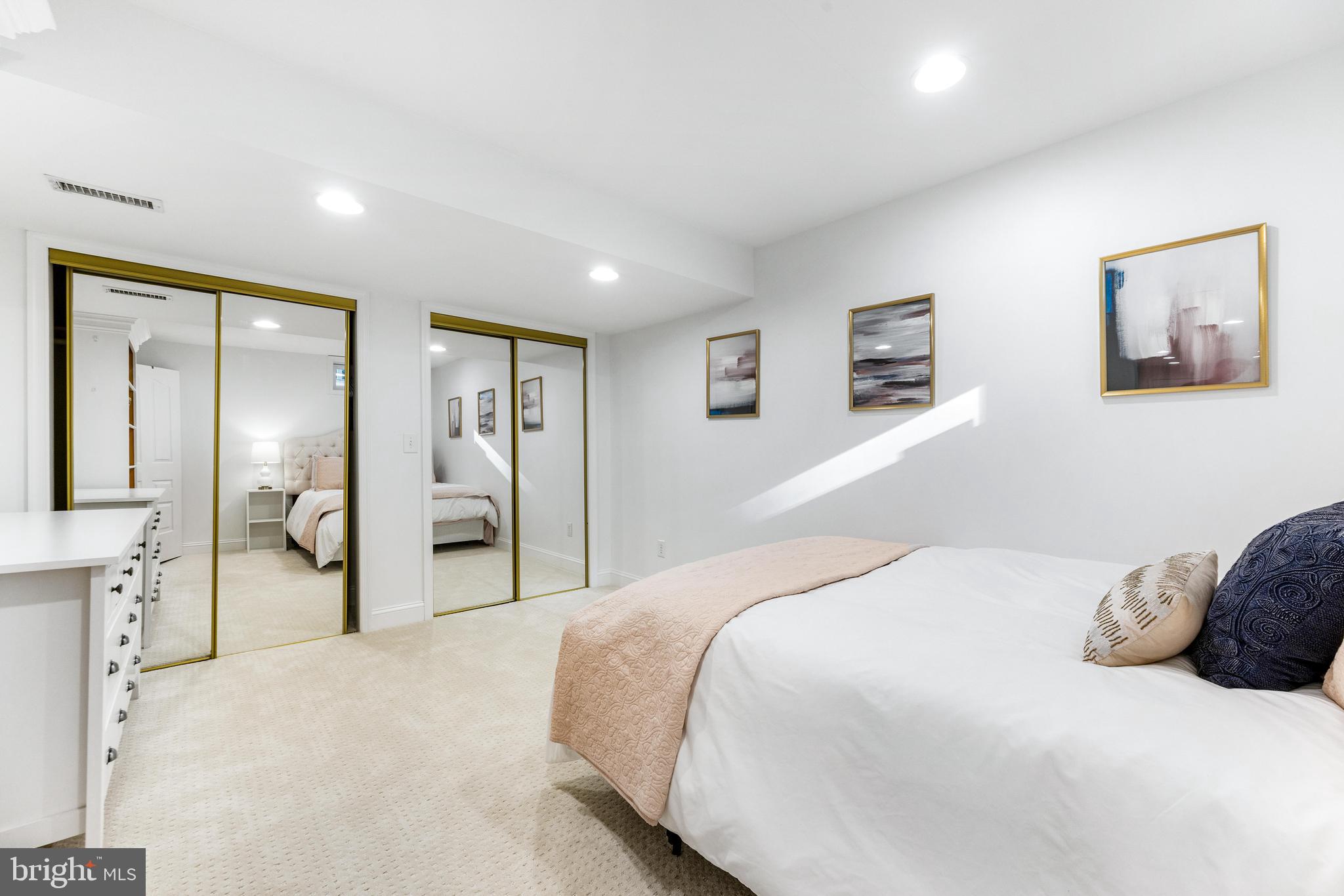 COXBYS ESTATES - Residential