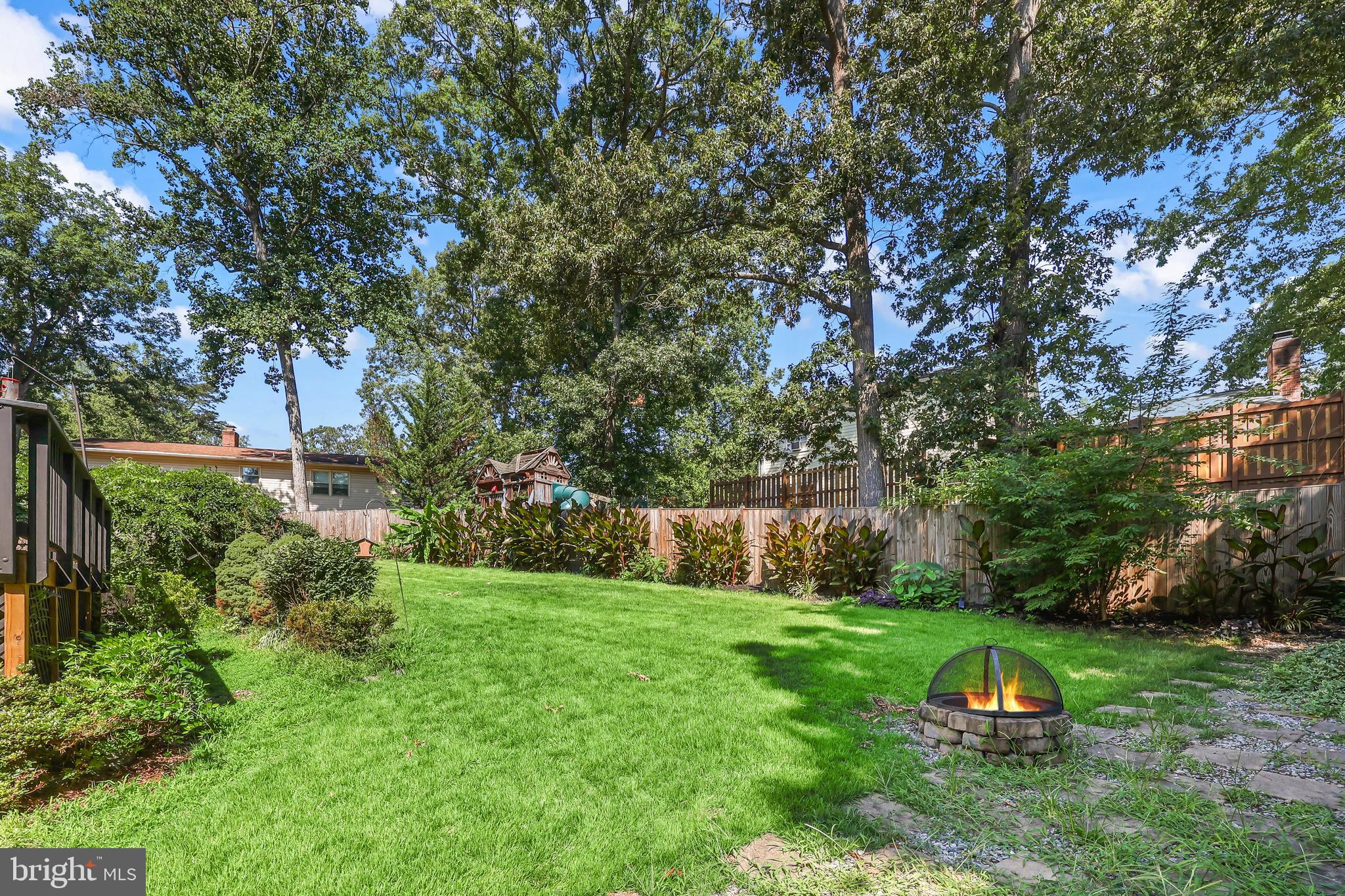 1012 ISABELLA DRIVE