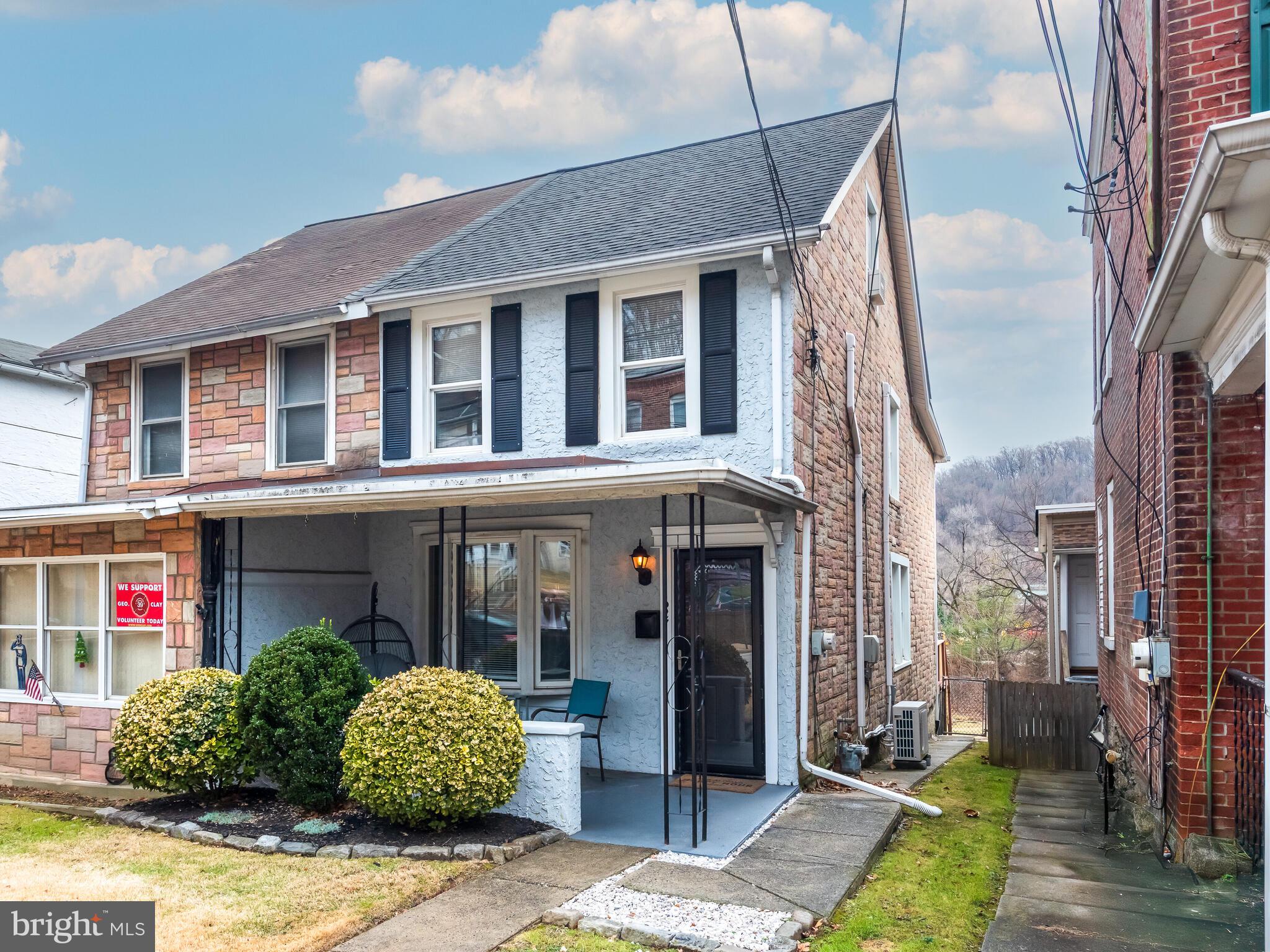 627 FORD STREET