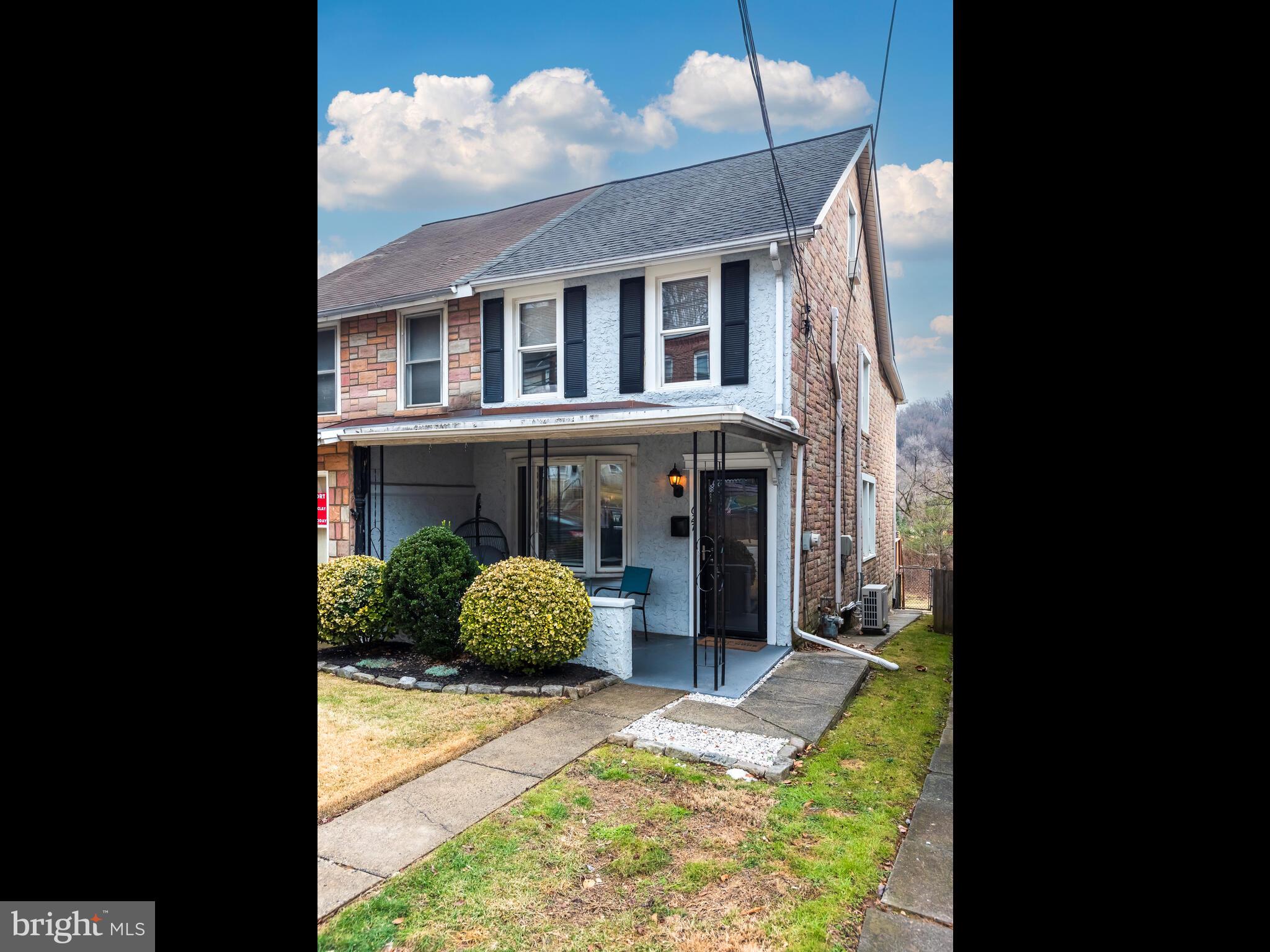 627 FORD STREET