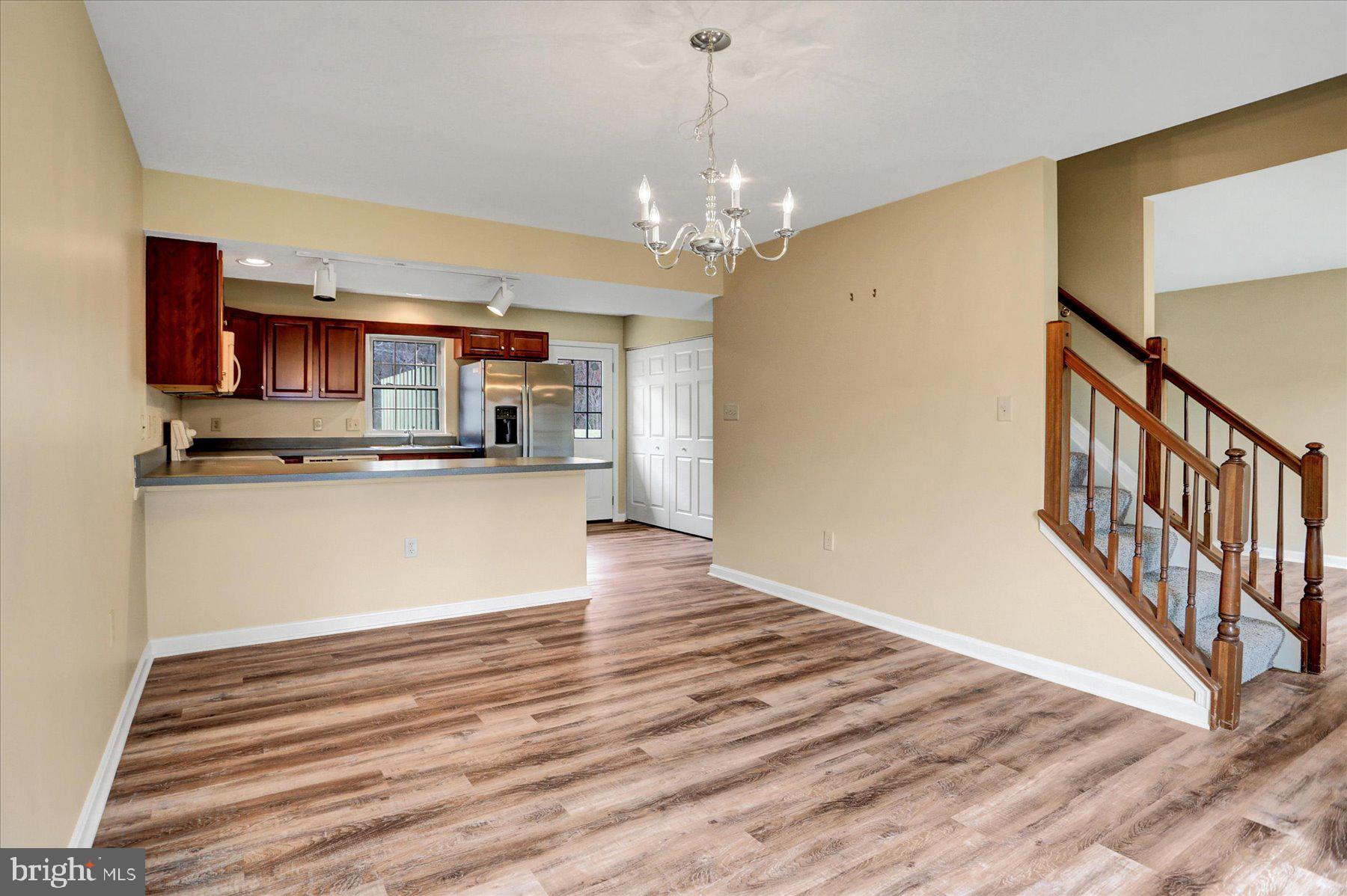 WAVERLY WOODS - Residential