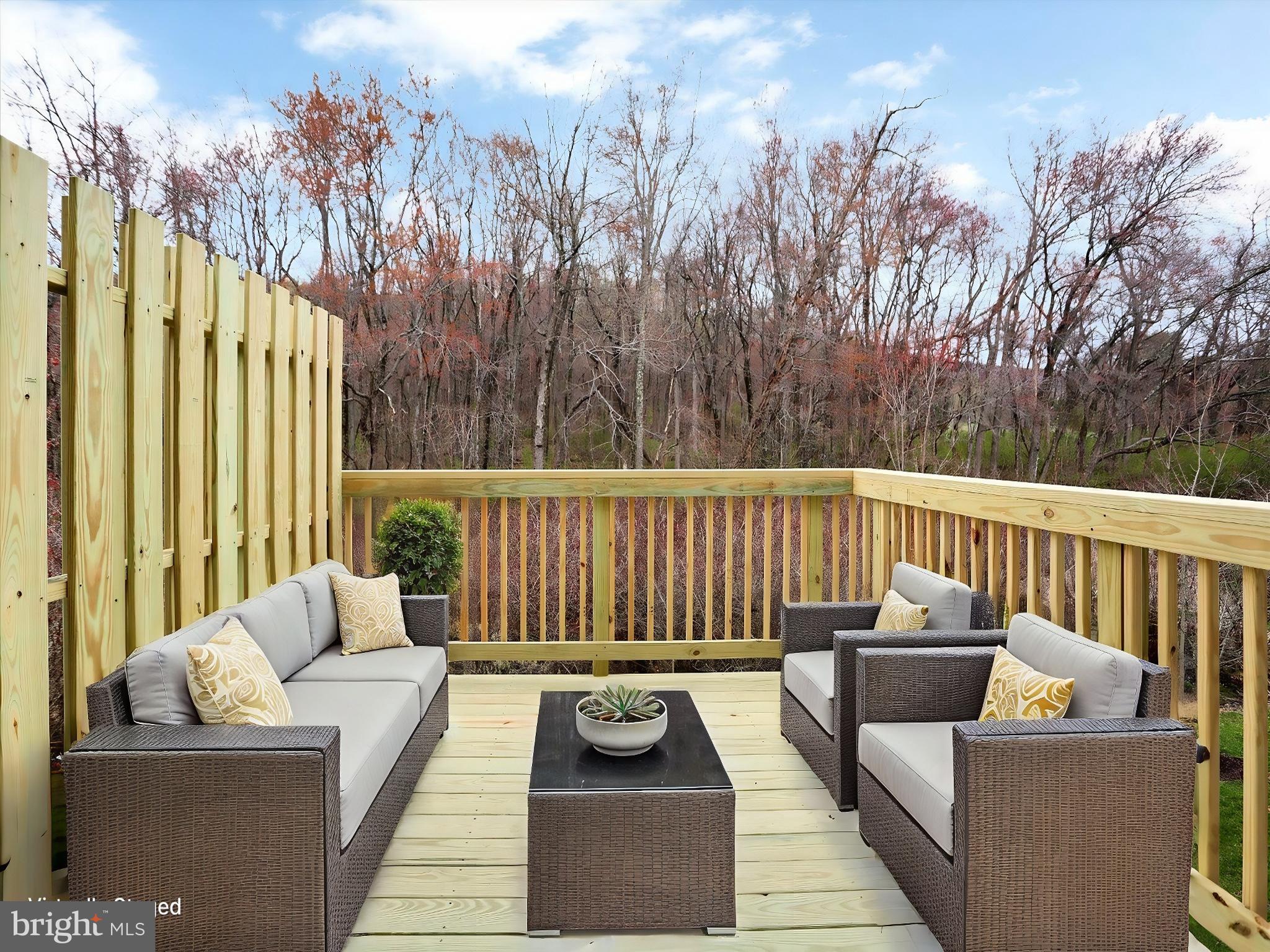 WAVERLY WOODS - Residential