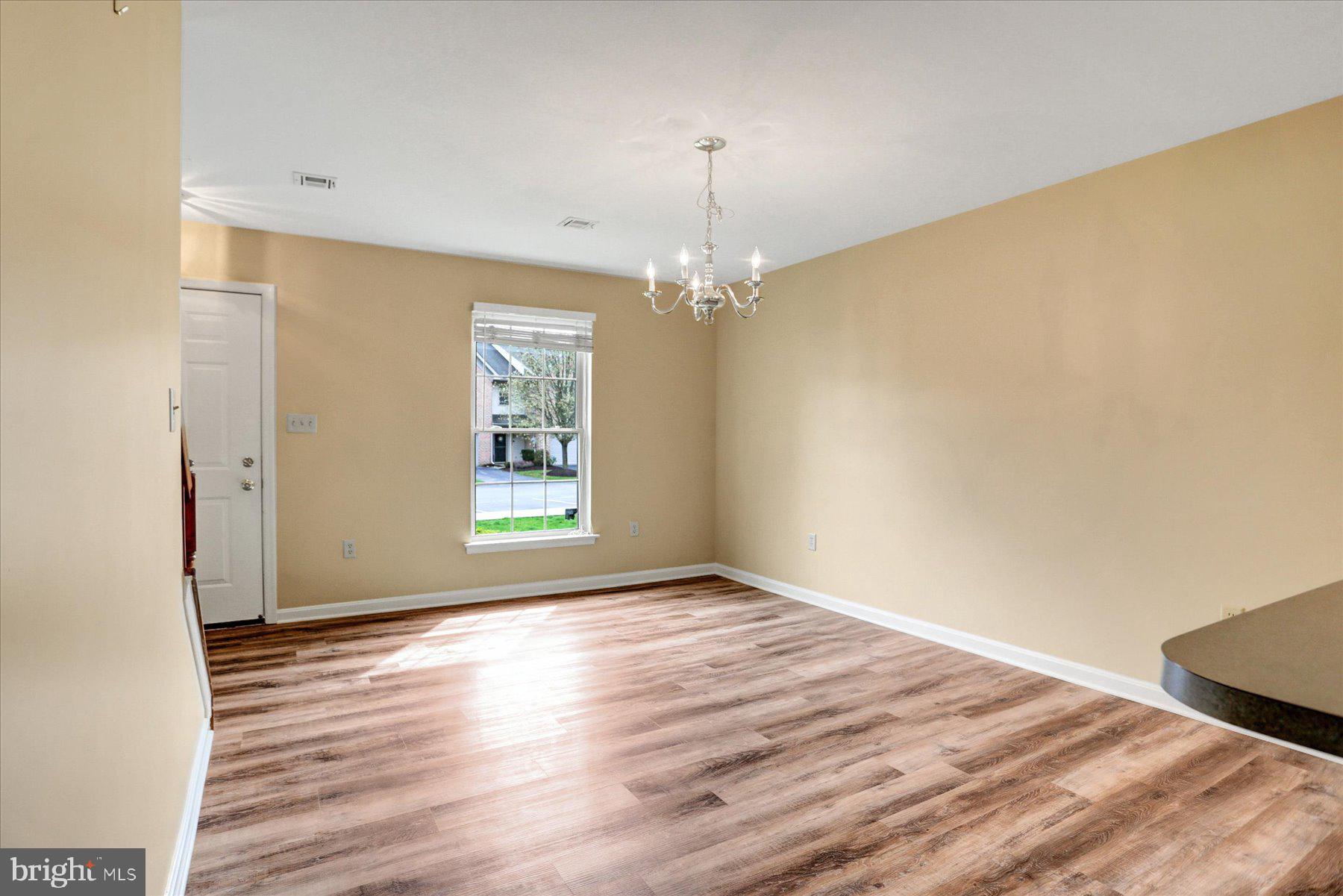 WAVERLY WOODS - Residential