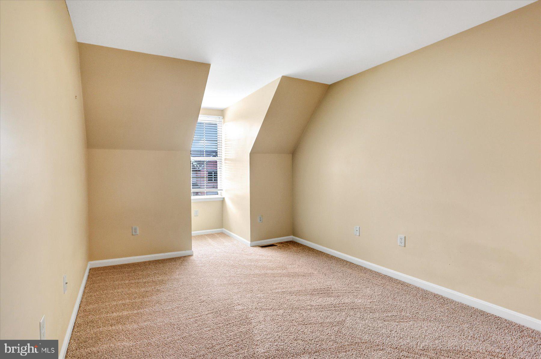 WAVERLY WOODS - Residential