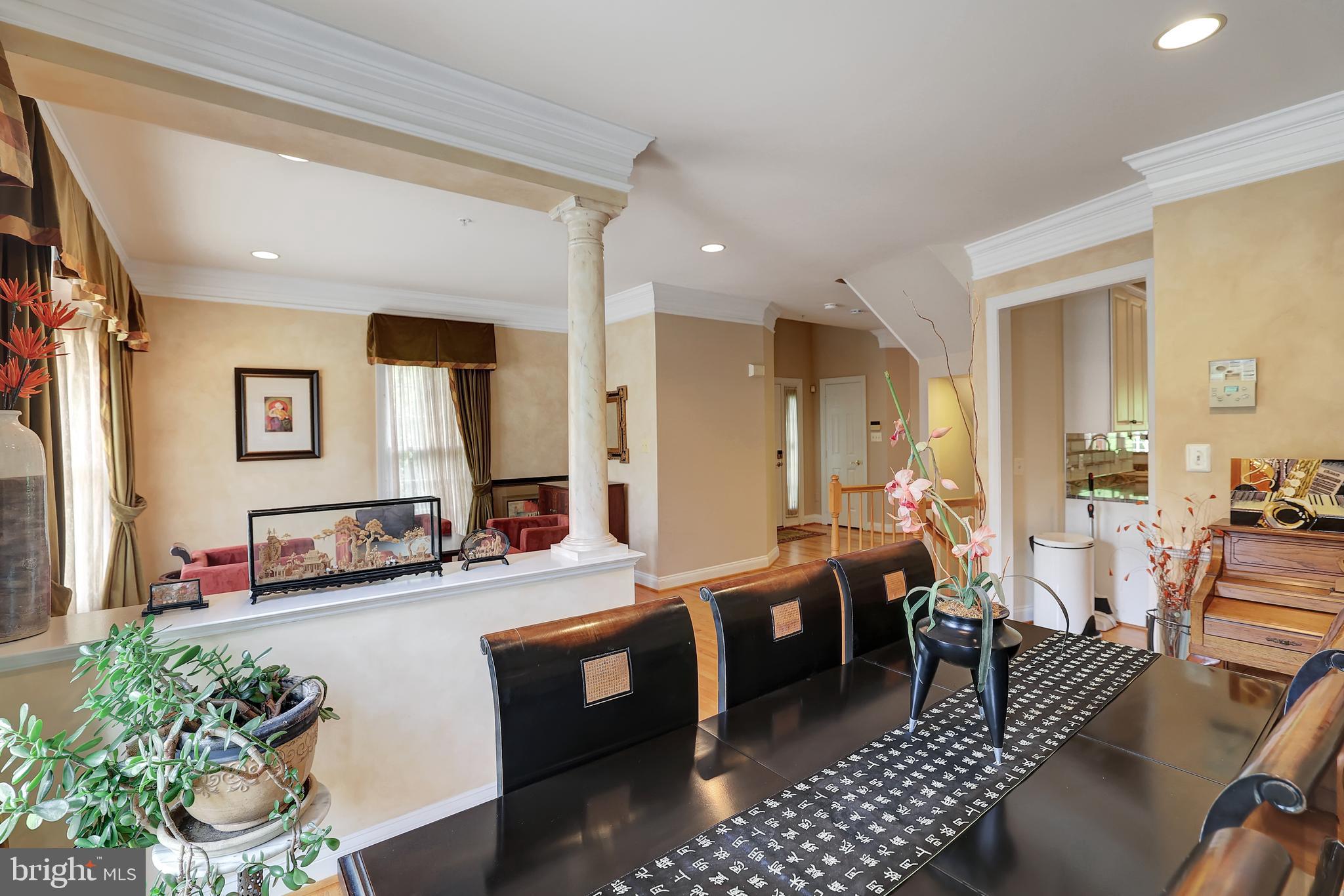 TOWER OAKS - Residential Lease