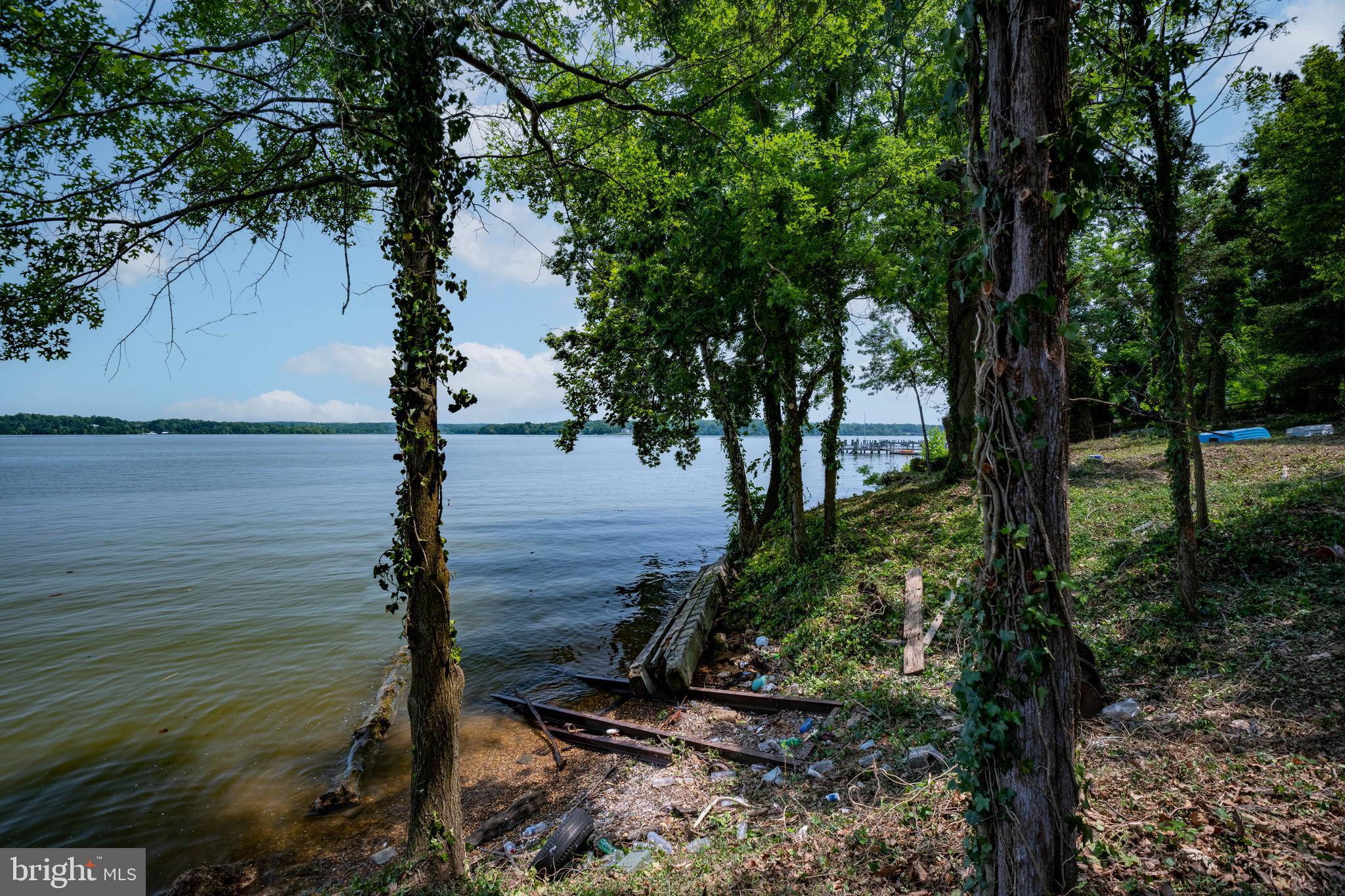 WELLINGTON VILLA - Land