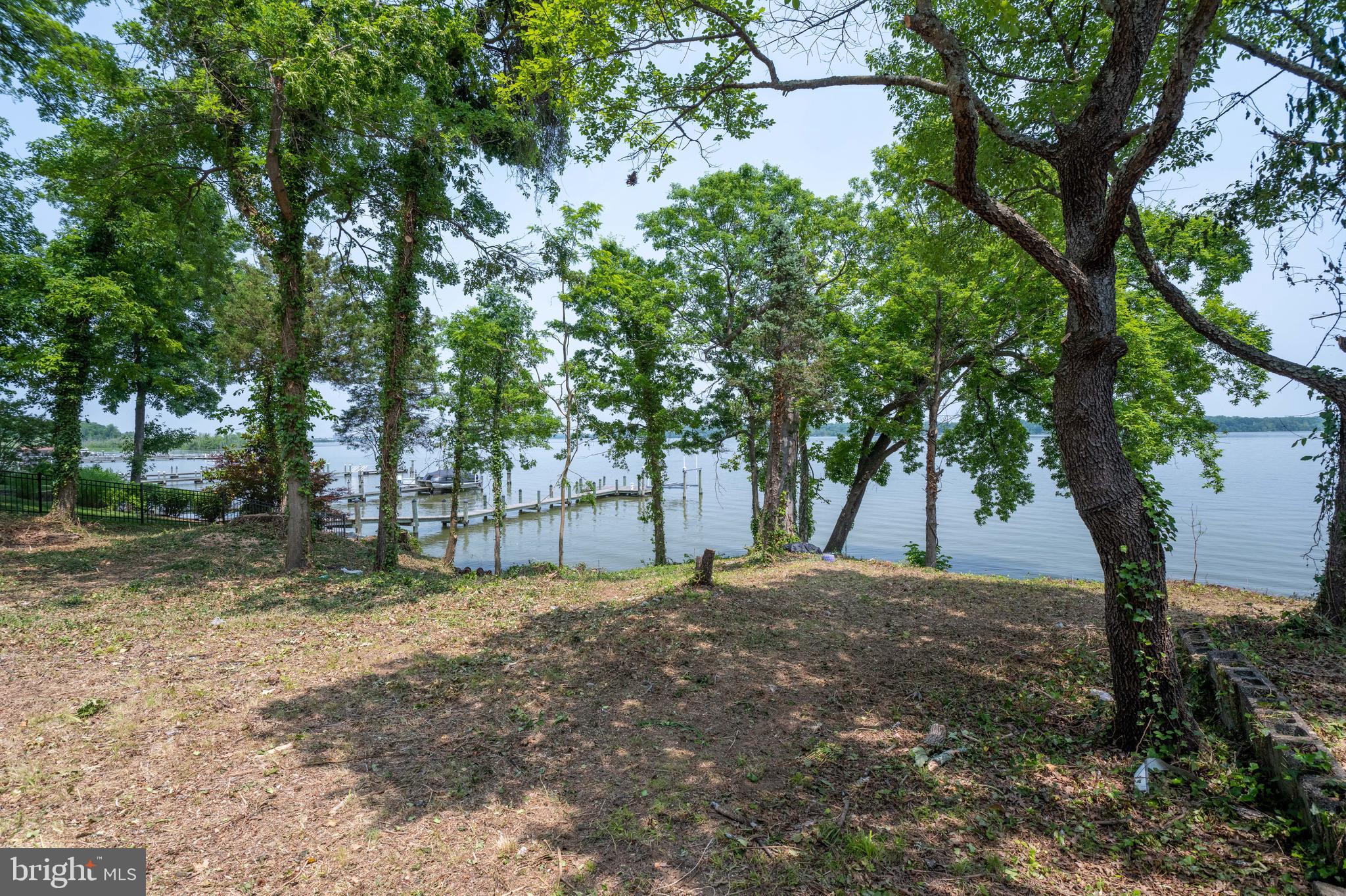 WELLINGTON VILLA - Land