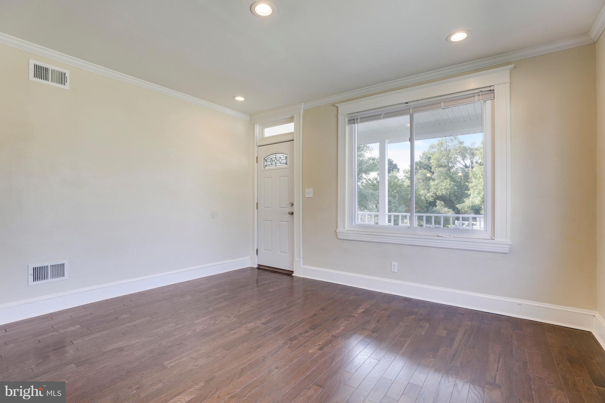 HAMILTON HEIGHTS - Residential