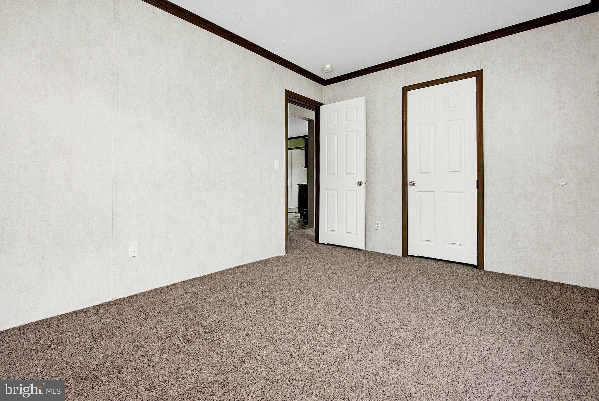 COUNTRY VIEW VILLAGE - Residential