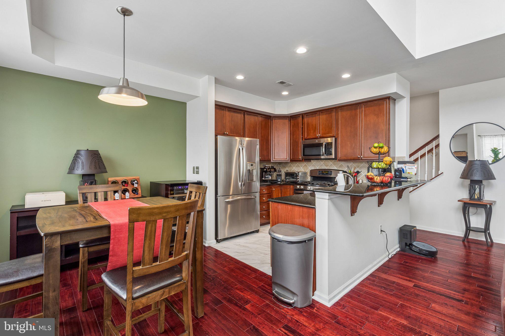 VILLAS AT PACKER PARK - Residential