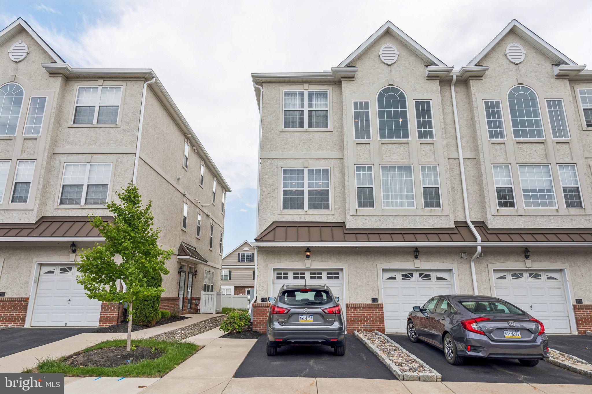 VILLAS AT PACKER PARK - Residential