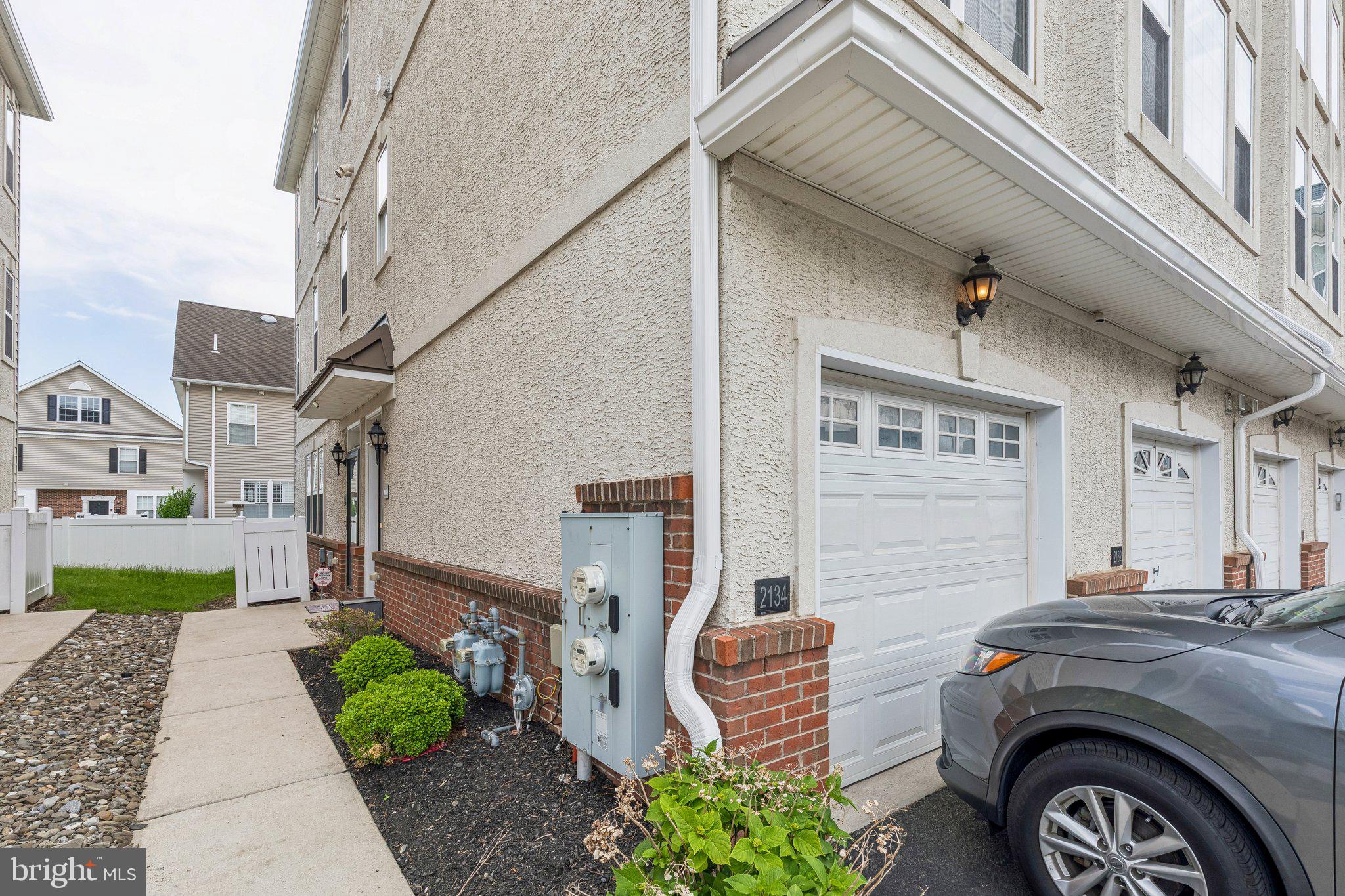VILLAS AT PACKER PARK - Residential