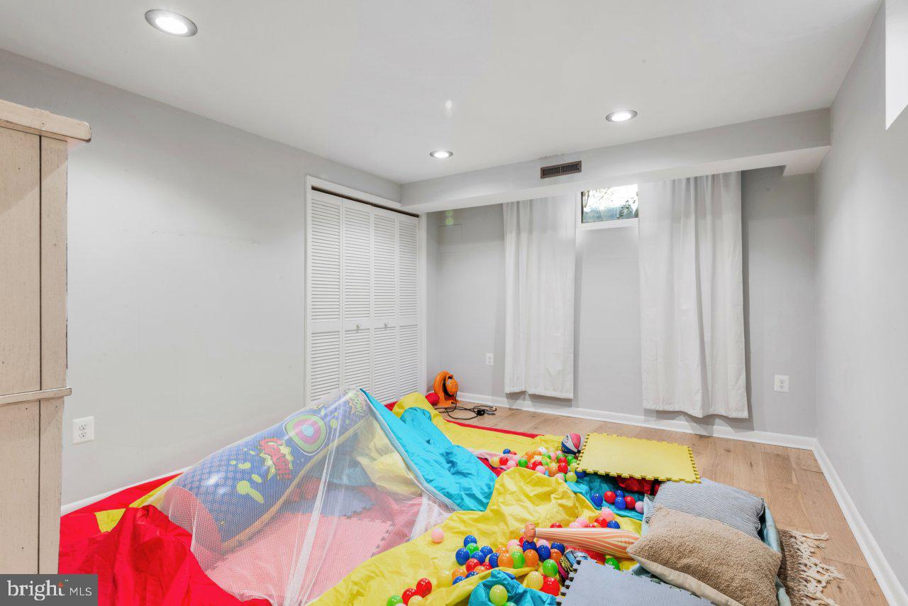 RUXTON/RIDERWOOD - Residential